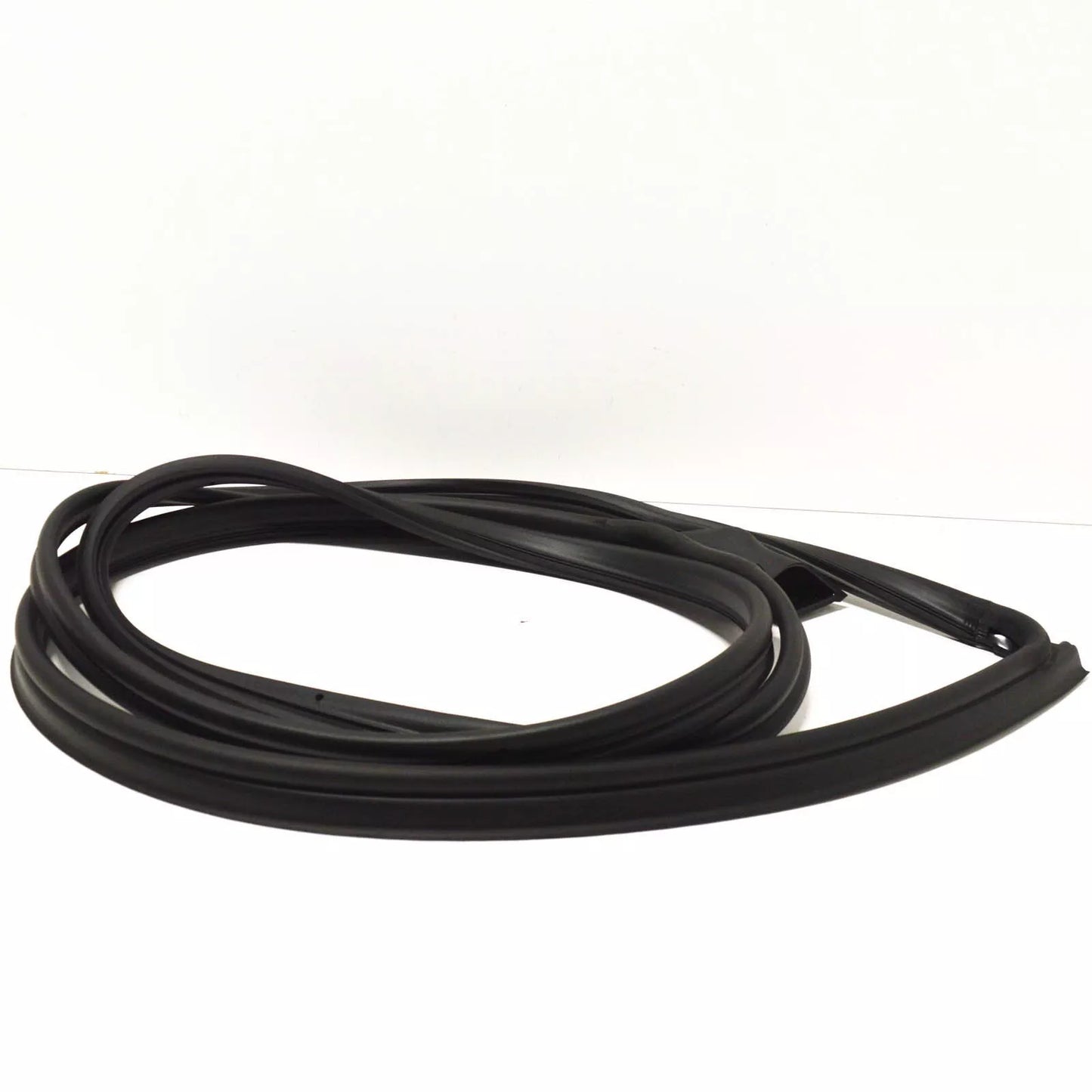 NEW MERCEDES-BENZ 190 W201 FRONT LEFT DOOR WEATHERSTRIP A2017200578