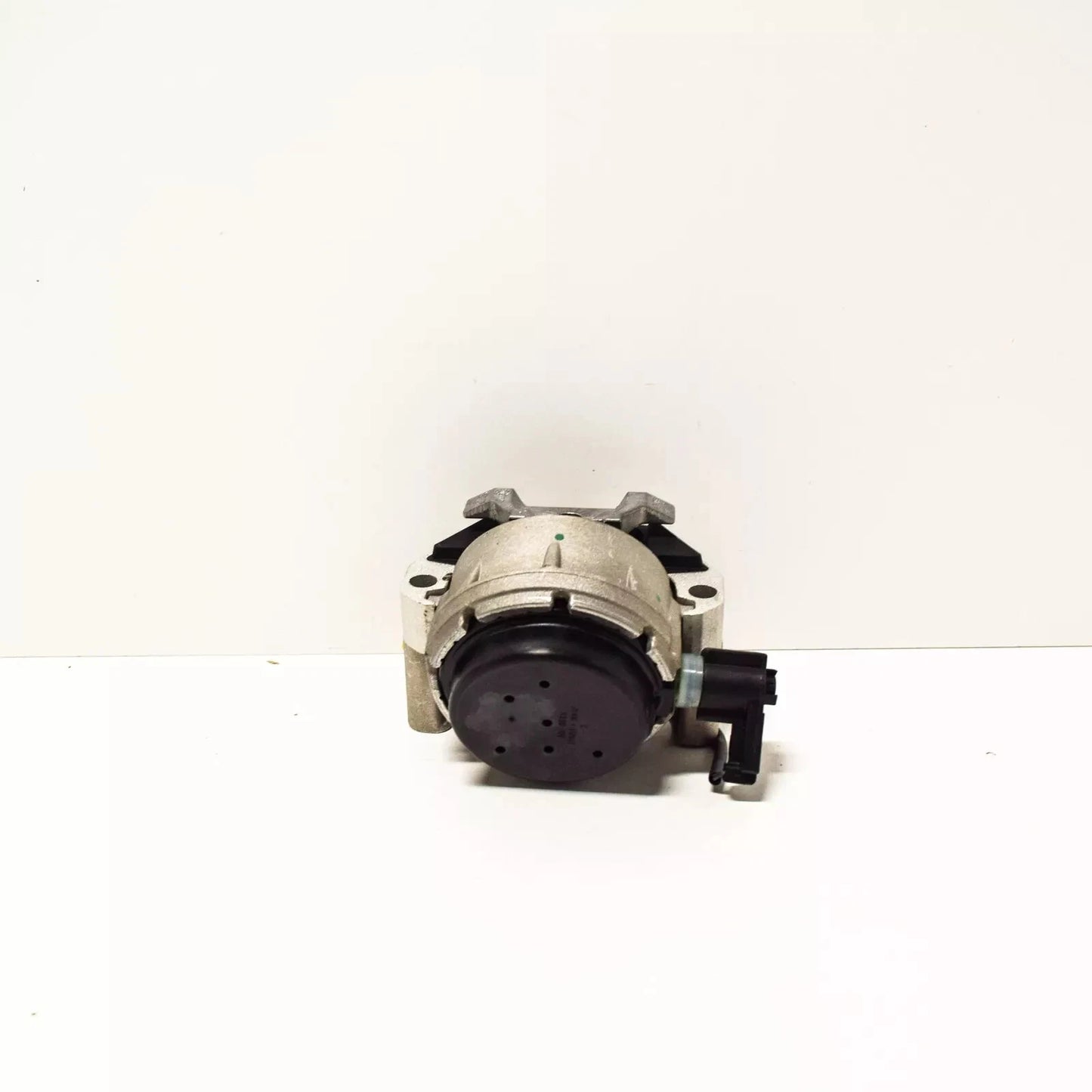AUDI A6 4G C7 Left Motor Mount 4G0199381QE NEW