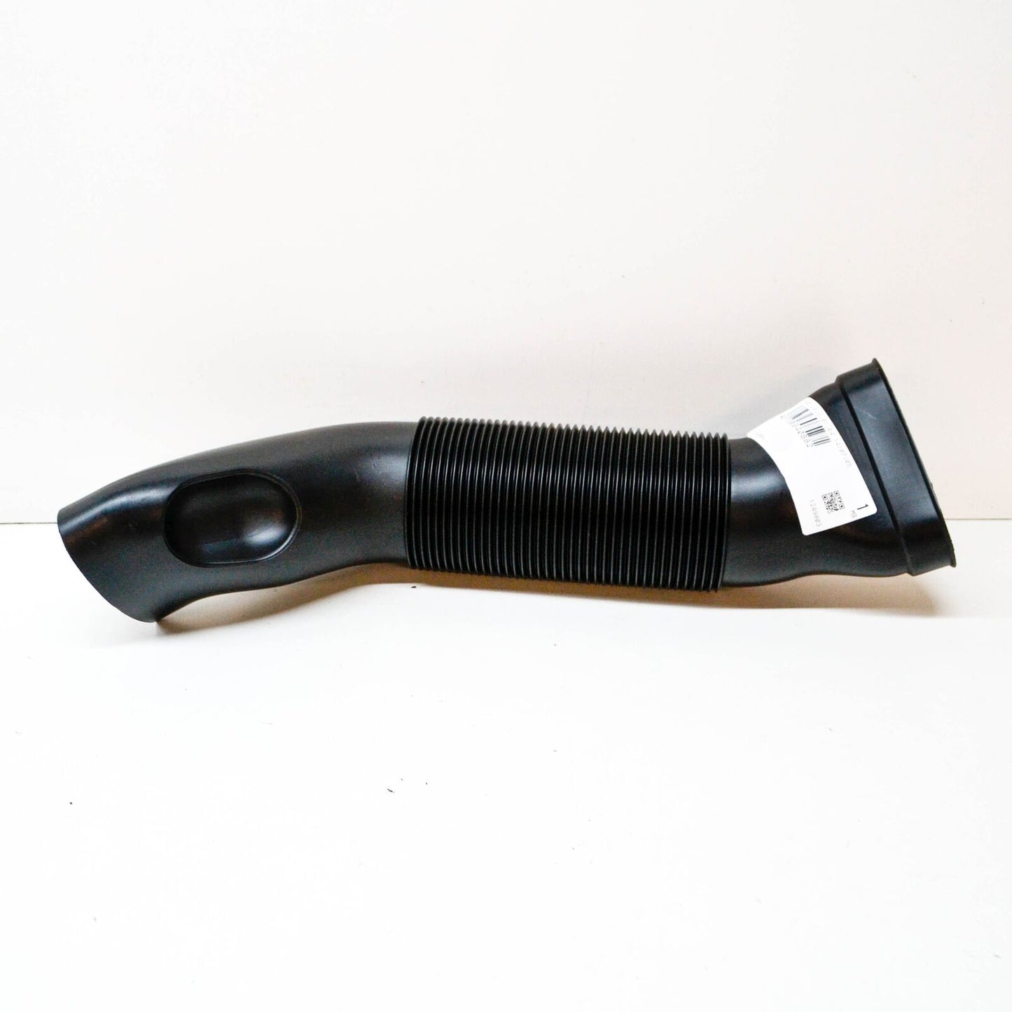 NEW MERCEDES BENZ CLK A208 RIGHT AIR INTAKE PIPE TUBE A1130940882 ORIGINAL