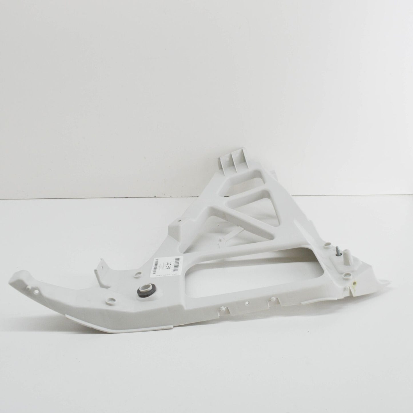 new ford focus mk2 estate rear right bumper mounting bracket 1373848 original