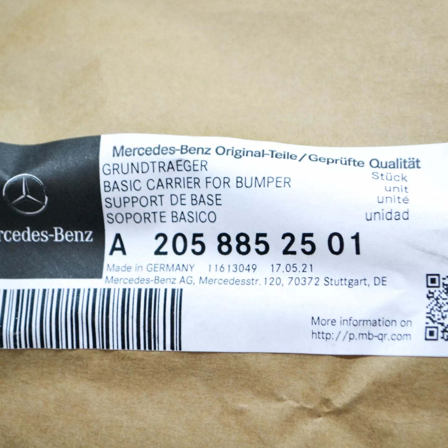 NEW MERCEDES-BENZ C W205 FRONT BUMPER LOWER CENTER GRILLE A2058852501 ORIGINAL