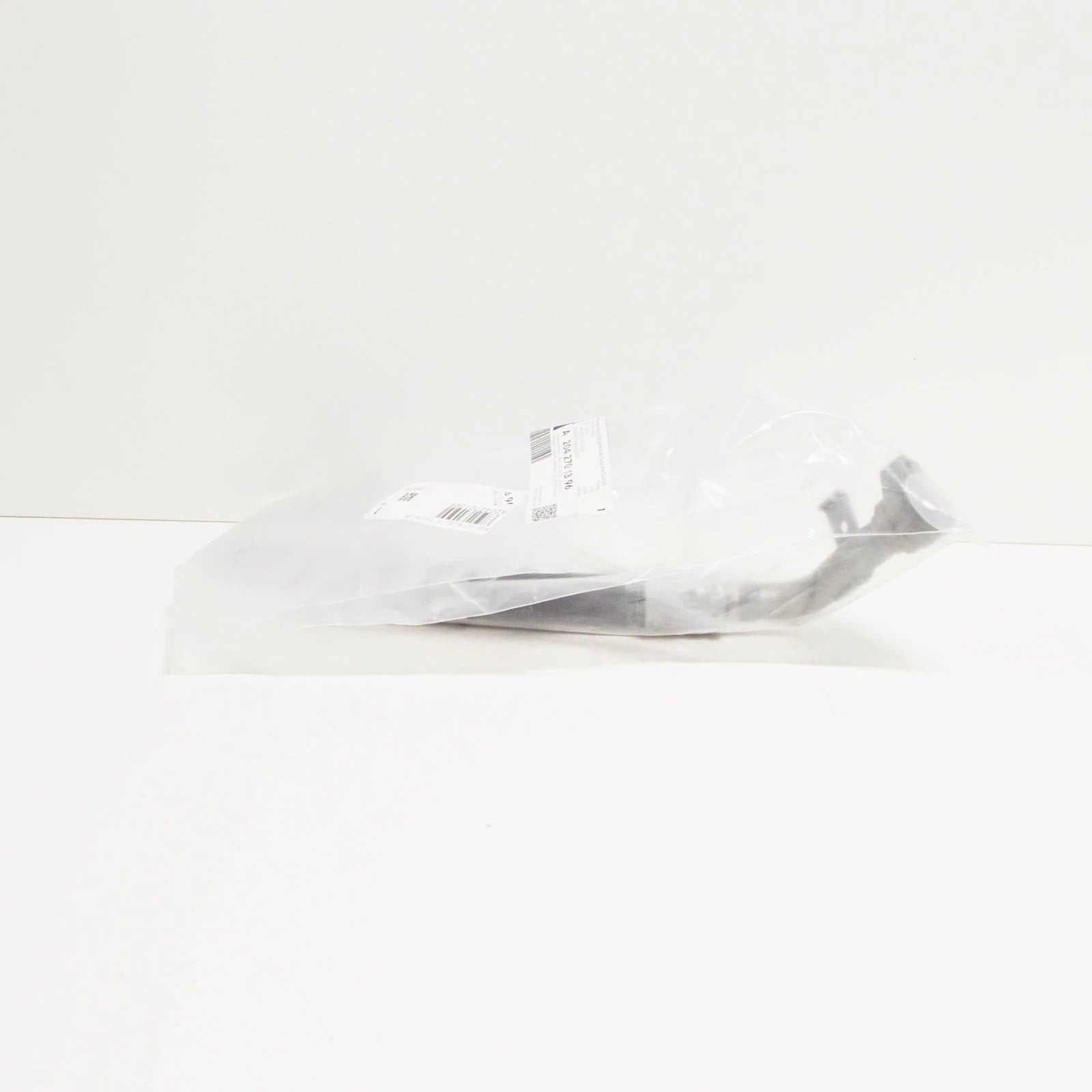 NEW MERCEDES C W204 AMG OIL COOLER PIPE HOSE A2042701396 ORIGINAL