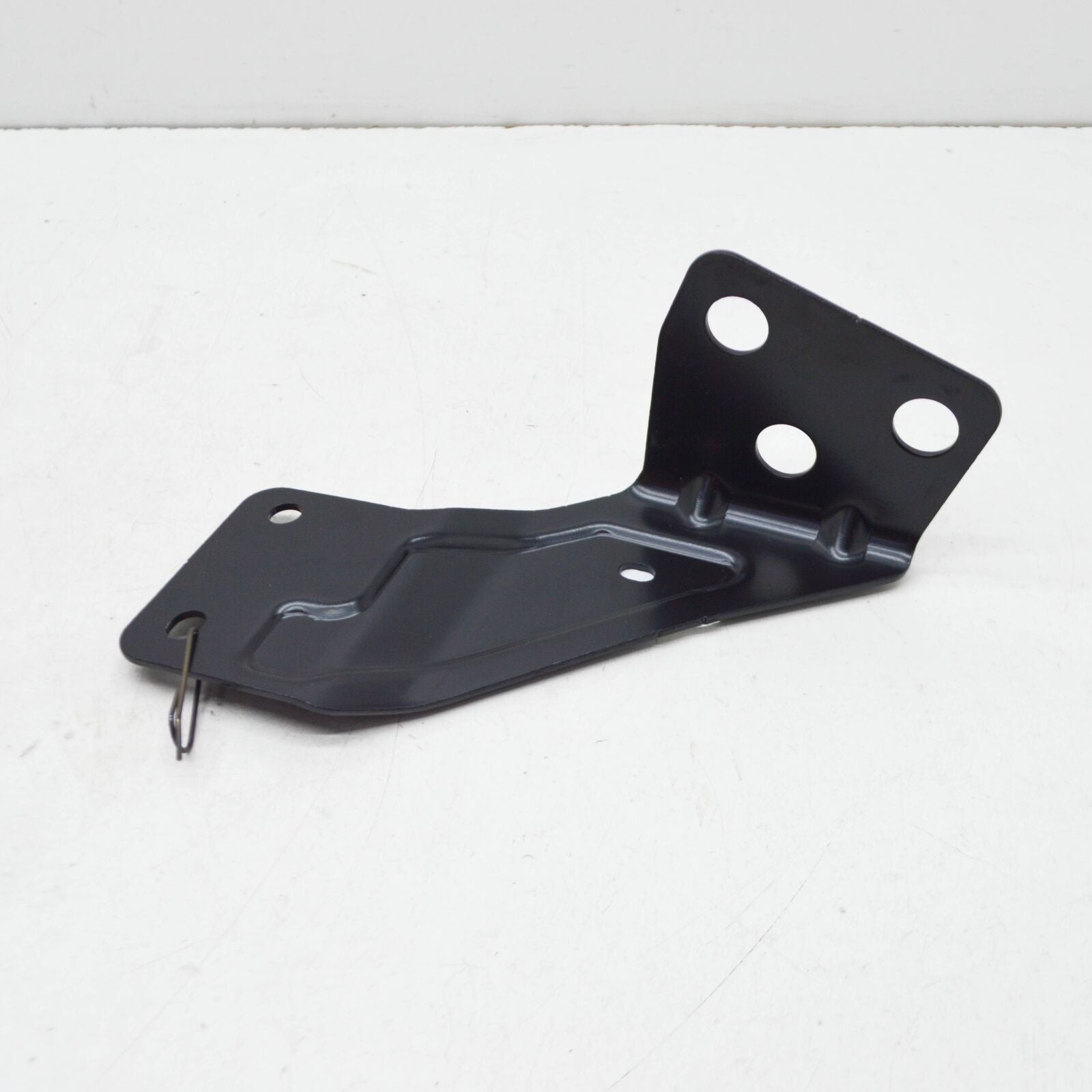 NEW AUDI Q7 4M COOLANT HOSE BRACKET 4M0121233DA ORIGINAL