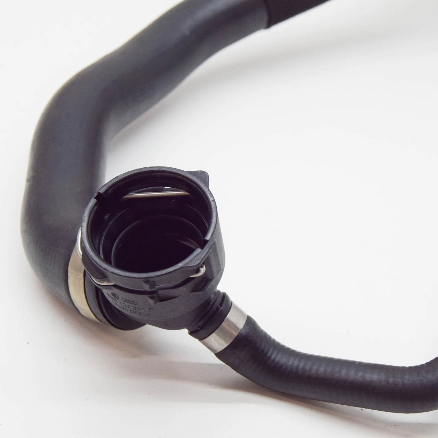 NEW VW GOLF CD MK8 COOLANT HOSE WITH QUICK RELEASE COUPLING 5WA122101AN ORIGINAL