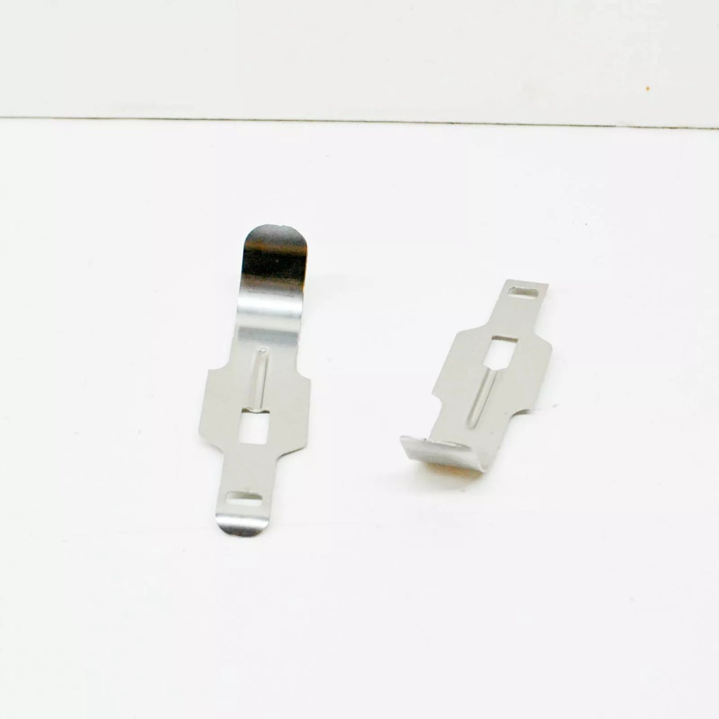 NEW BMW X3 G01 M F97 FRONT LEFT HEADLIGHT BRACKET RETAINER 63117931709 ORIGINAL