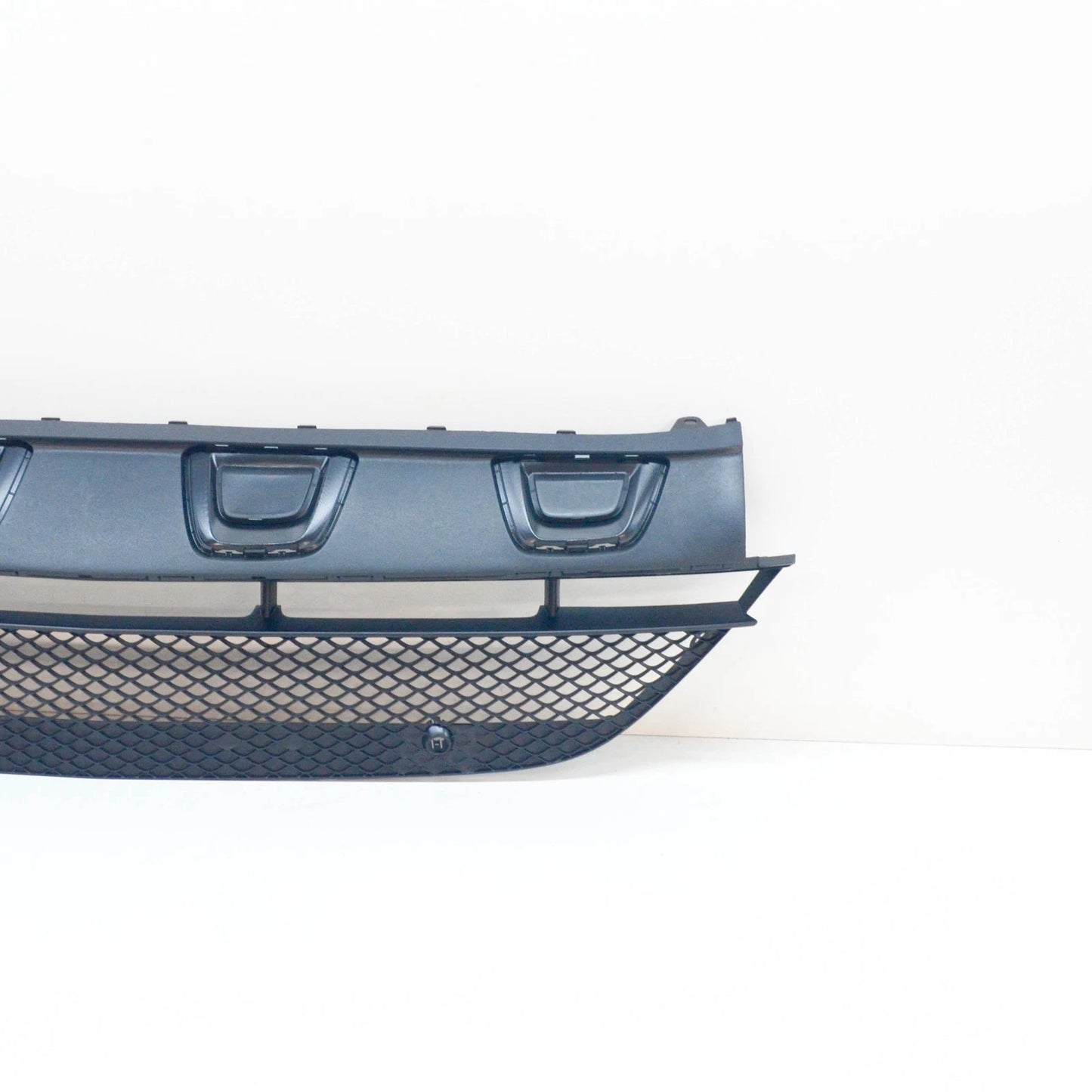 NEW MB GLC X253 AMG FRONT LOWER CENTER GRILLE A2538852400 ORIGINAL