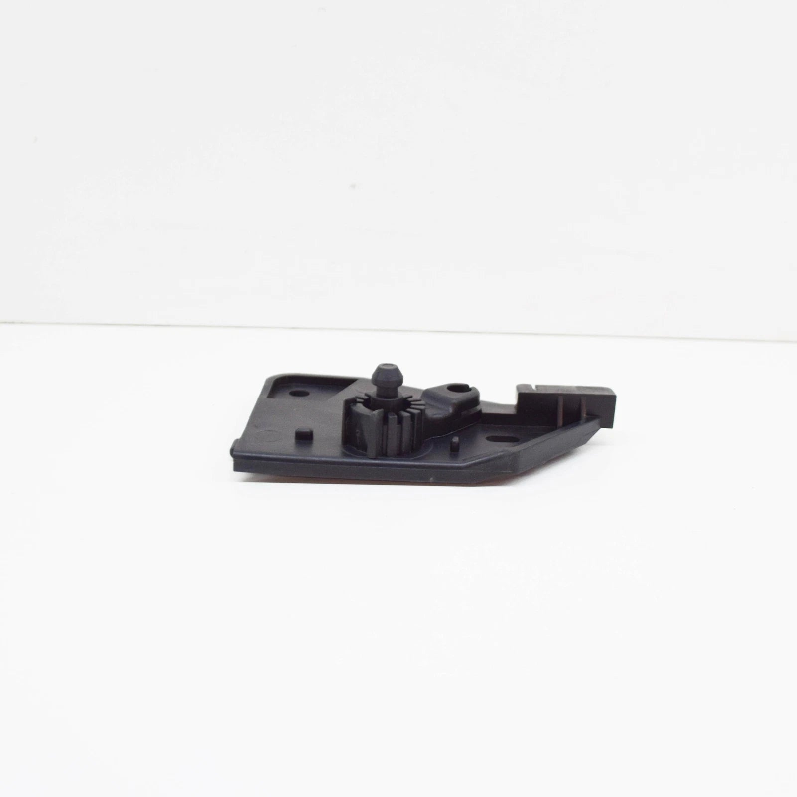 NEW AUDI A1 8X BONNET RELEASE HANDLE BRACKET RHD 7L0823633G 2013 ORIGINAL