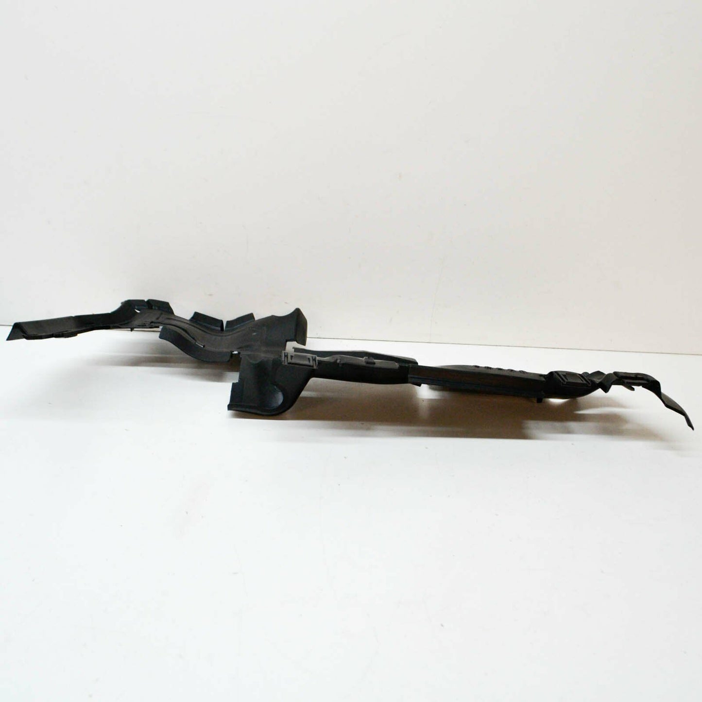 NEW AUDI S4 B9 FRONT RIGHT SUPPORT AIR OUTER DUCT DEFLECTOR 8W0121284BQ ORIGINAL