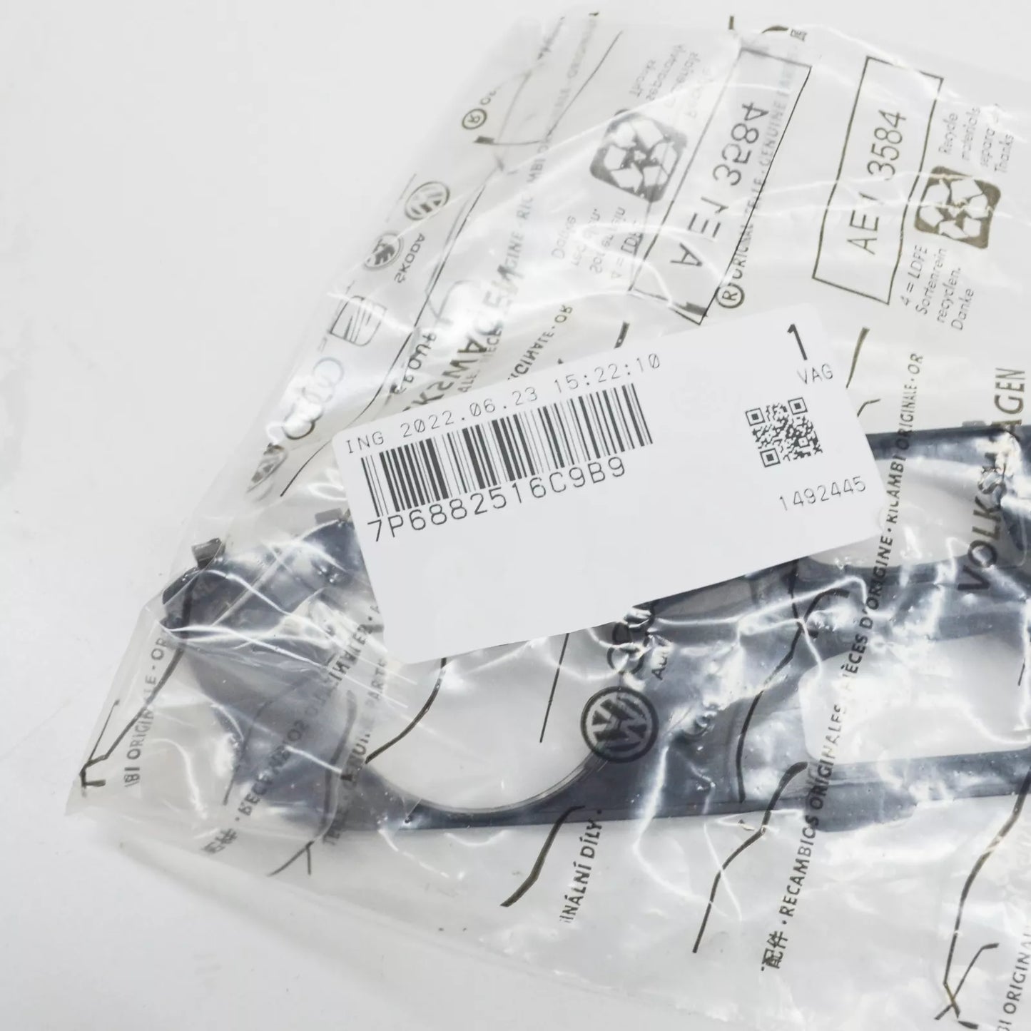 NEW VW TOUAREG 7P FRONT RIGHT SEAT SWITCH BEZEL 7P6882516C9B9 ORIGINAL