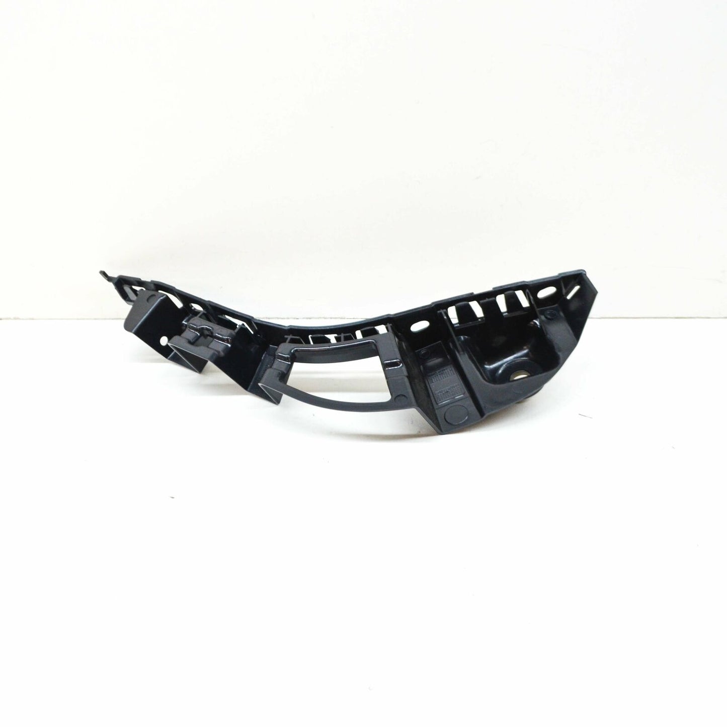 NEW MERCEDES-BENZ SPRINTER W910 FRONT RIGHT BUMPER BRACKET A9108850500 ORIGINAL