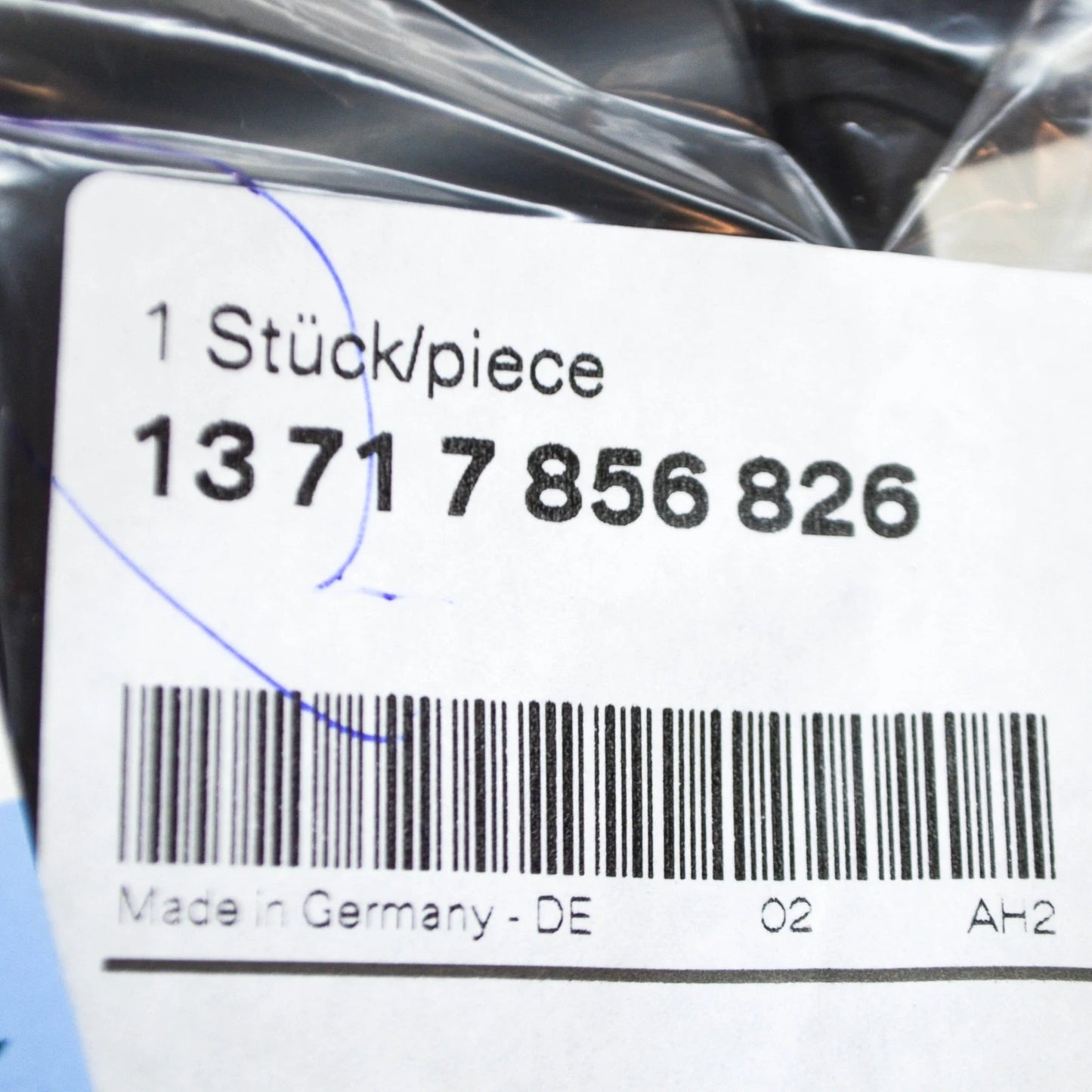 NEW BMW M5 F90 LEFT CENTER AIR INTAKE TUBE DUCT 13717856826 ORIGINAL