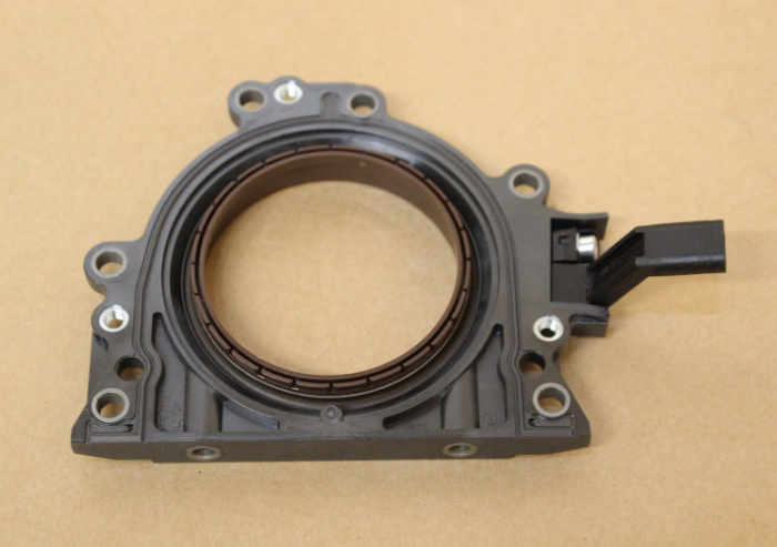 new skoda rapid nh rear crankshaft sealing flange 04b103170c original