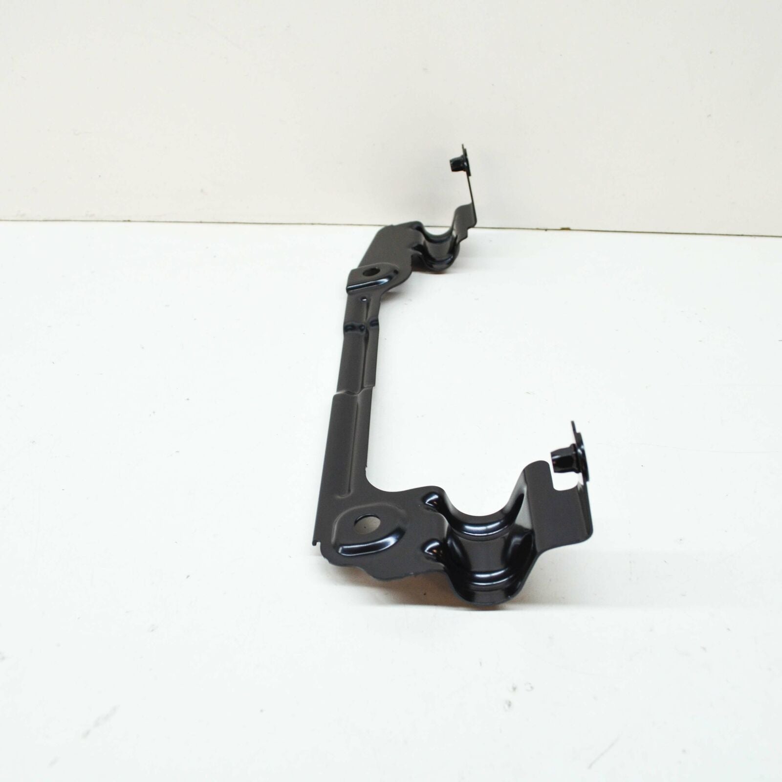 NEW AUDI A6 C8 FRONT RIGHT FENDER WING HOLDER 4K0821168 ORIGINAL