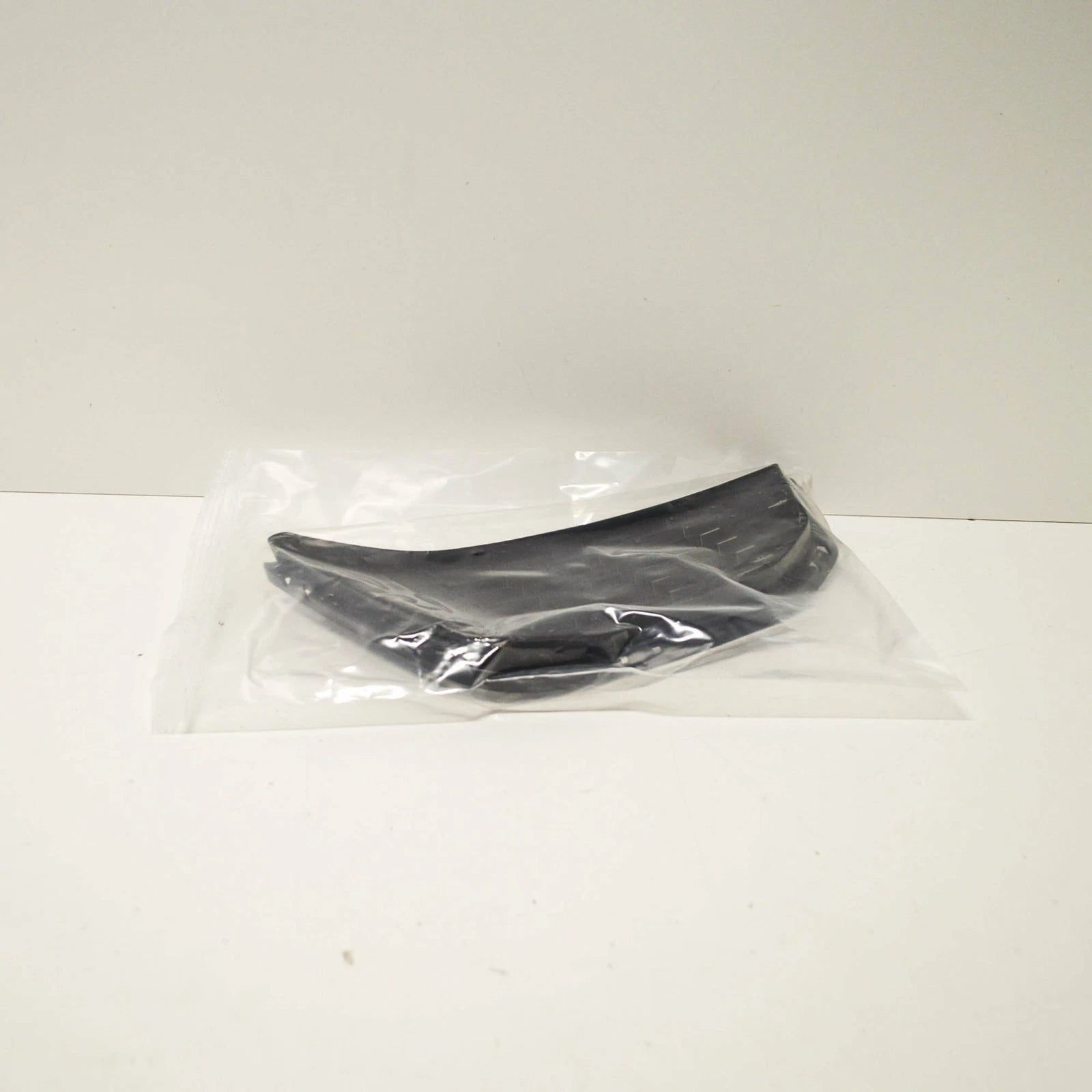 NEW BMW M4 F82 FRONT BUMPER LOWER LEFT GRILLE 51118054301 8054301 2016 ORIGINAL