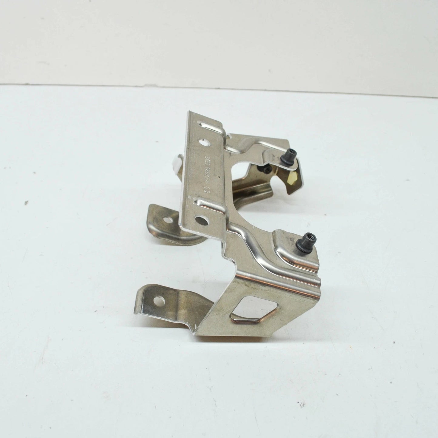 NEW BMW 3 F30 VACUUM PUMP BRACKET 34336868058 ORIGINAL