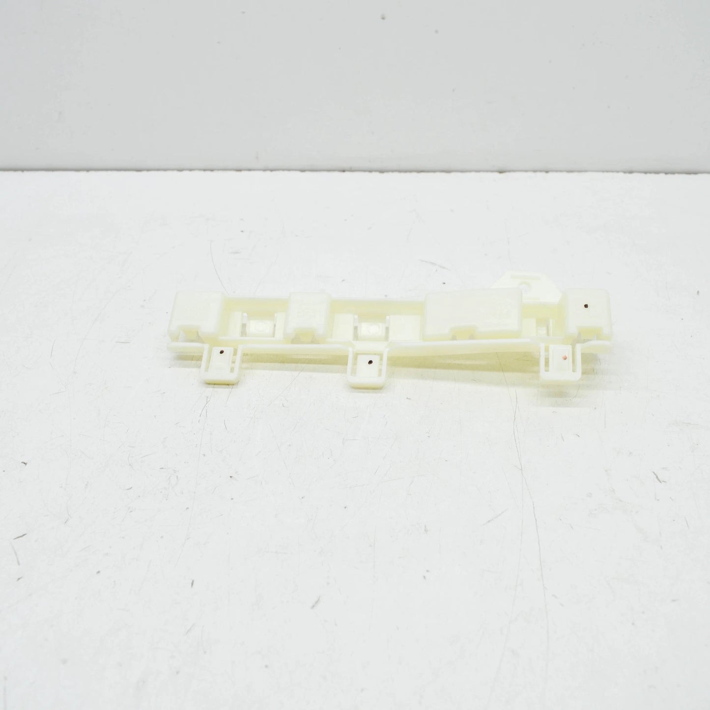 NEW BMW M3 F80 FRONT LEFT SIDE SILL HOLDER 8054315 51778054315 ORIGINAL
