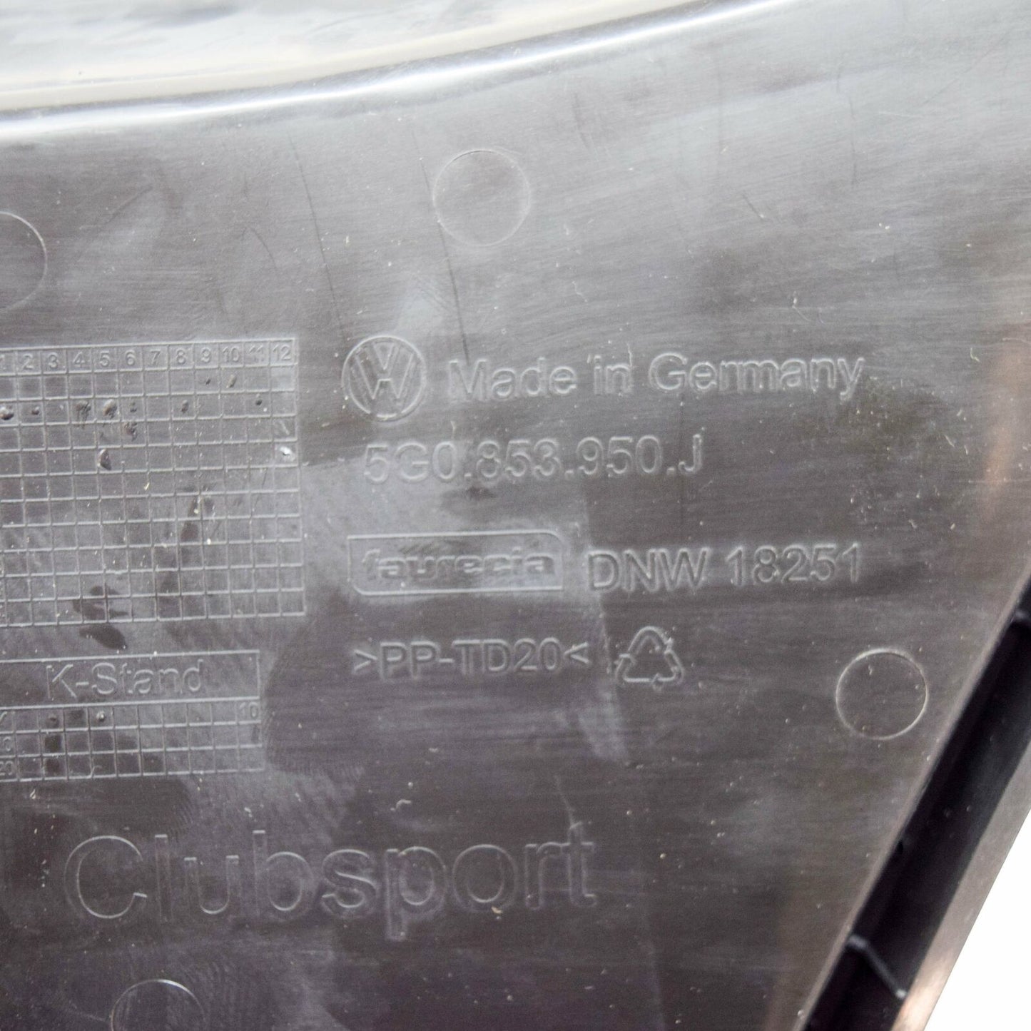 NEW VW GOLF MK7 FRONT BUMPER RIGHT CLOSING ELEMENT 5G0853950J9B9 ORIGINAL