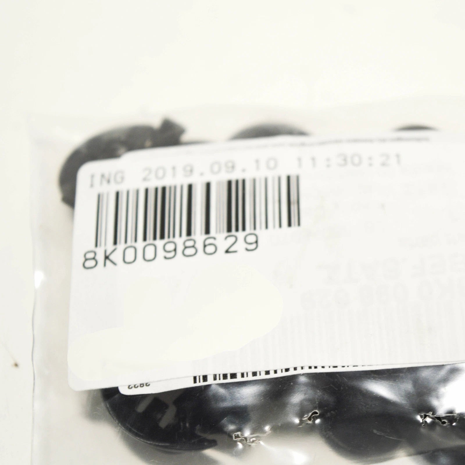 AUDI A4/S4/RS4 A5/S5/RS5 FENDER LINER MOUNTING PARTS KIT 8K0098629 NEW