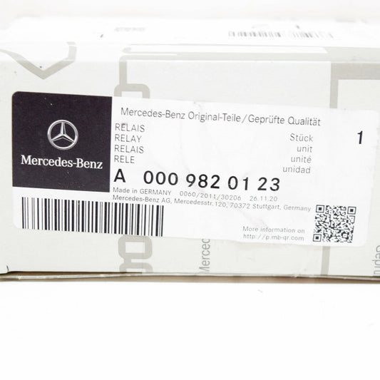 NEW MERCEDES-BENZ GLE W166 FRONT RIGHT FOOTWELL RELAY A0009820123 2016 10892345