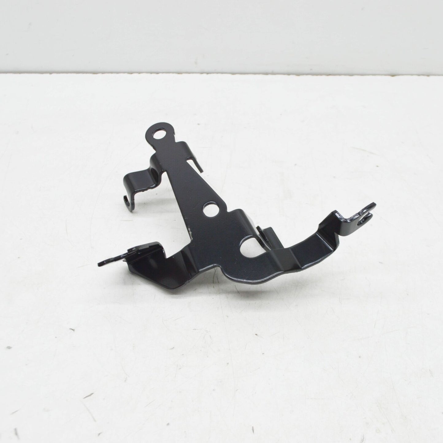 NEW AUDI A6 AVANT C8 RIGHT BRAKE HOSE RETAINER 4K0611846K ORIGINAL