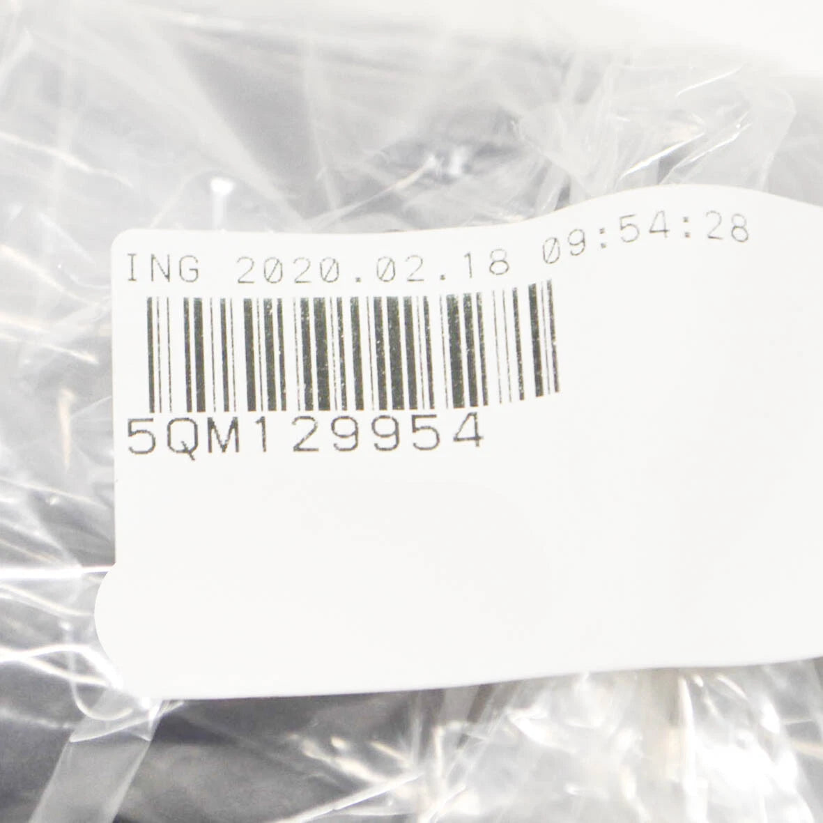 NEW VOLKSWAGEN GOLF MK7 AIR INLET COVER 5QM129954