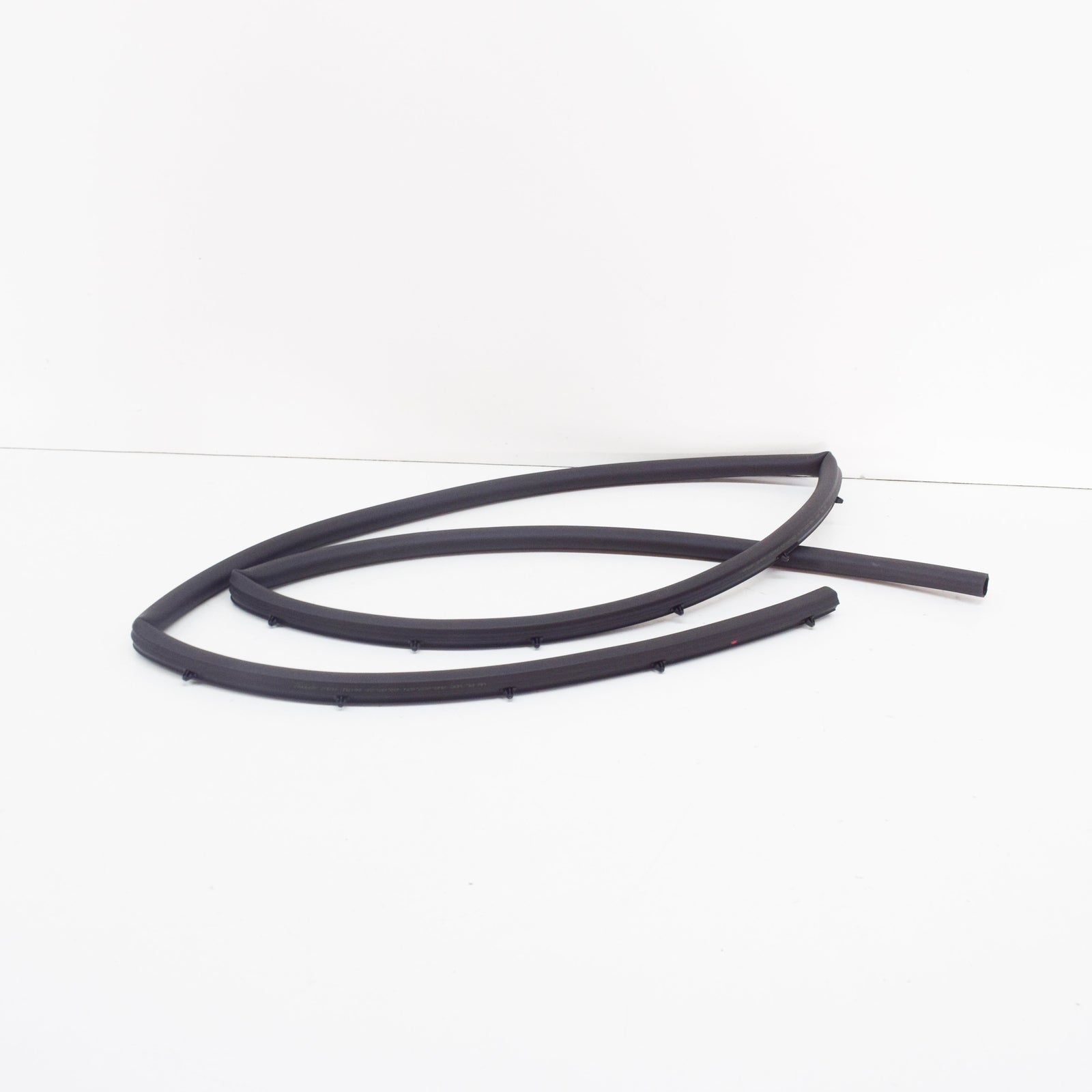 NEW VOLKSWAGEN TRANSPORTER T5 FRONT LEFT OUTER DOOR SEAL 7H0837671 ORIGINAL
