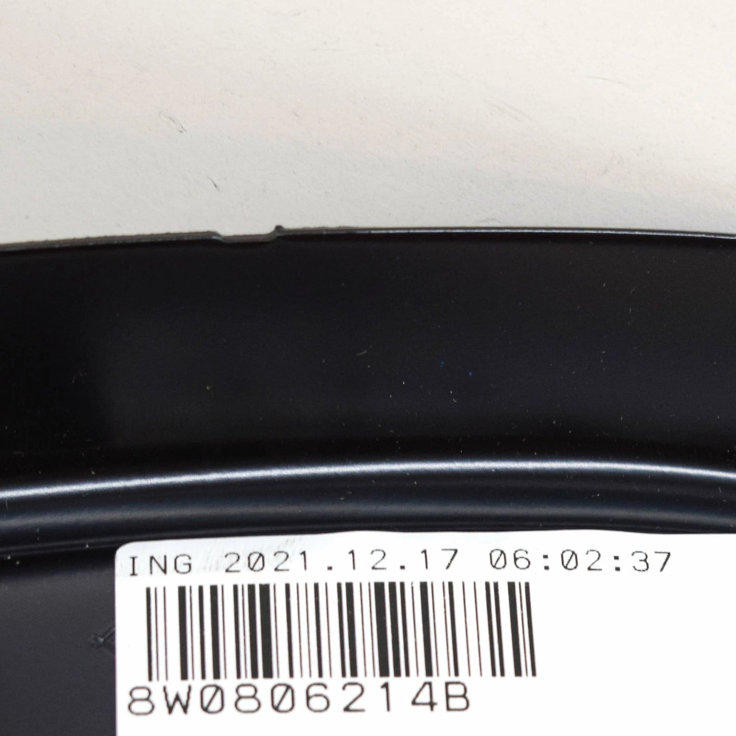 NEW AUDI A4 B9 FRONT RIGHT FENDER APRON EXTENSION 8W0806214B ORIGINAL