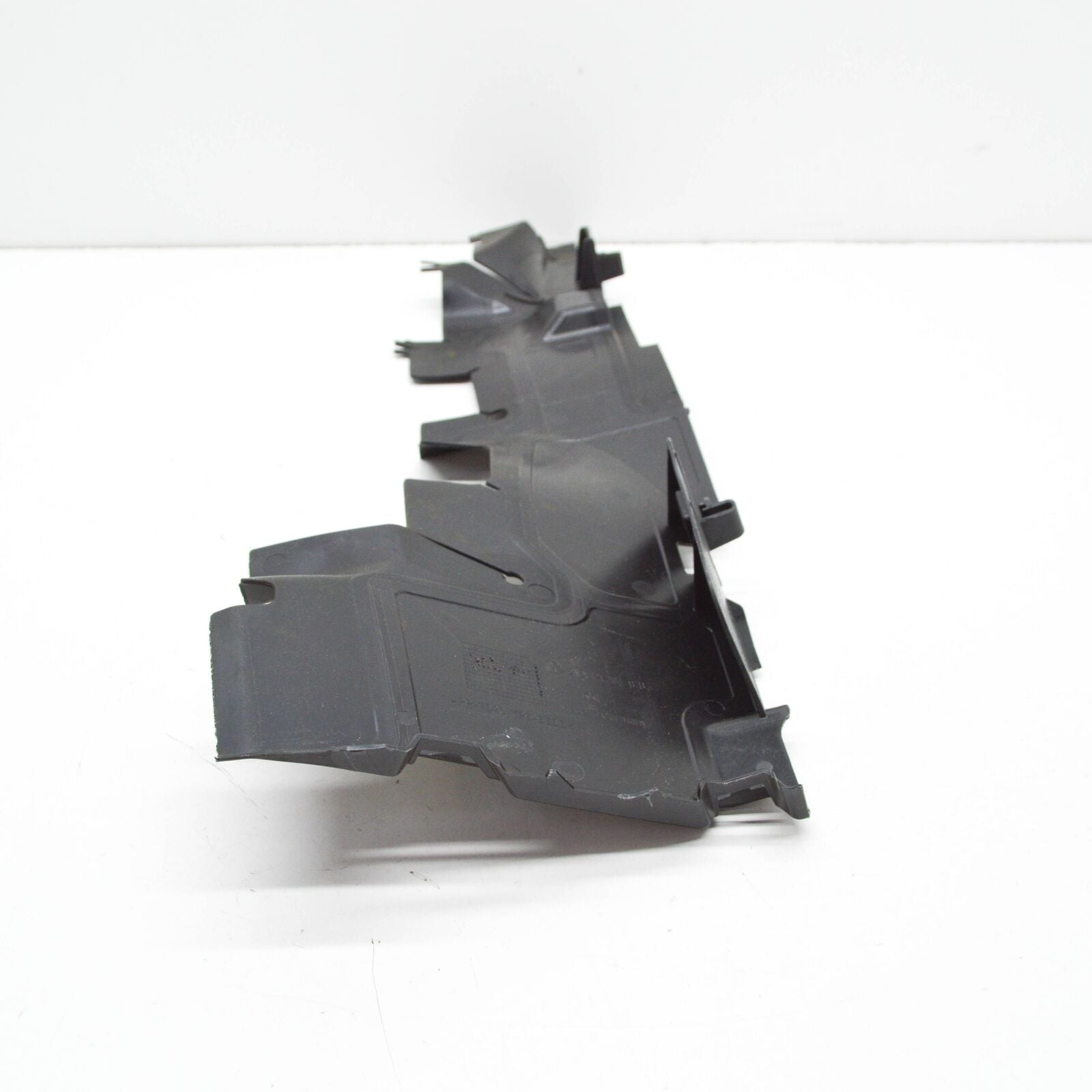 NEW VOLKSWAGEN TIGUAN AD LEFT RADIATOR AIR GUIDE 5NA121283BB ORIGINAL