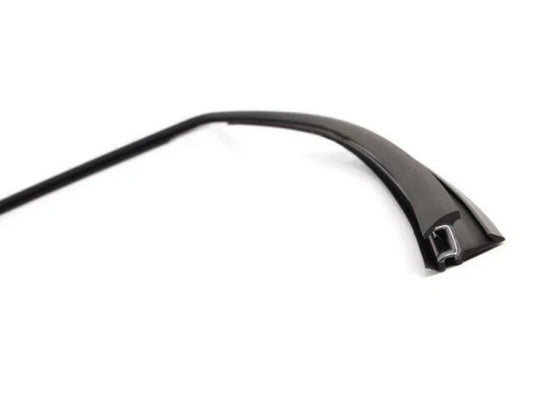 BMW E46 3-SERIES COUPE CONVERTIBLE FRONT WINDOW WINDSHIELD MOULDING SEAL 00-05