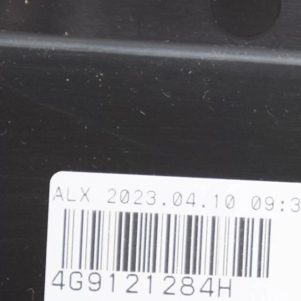 NEW AUDI RS6 AVANT RIGHT RADIATOR AIR GUIDE 4G9121284H ORIGINAL