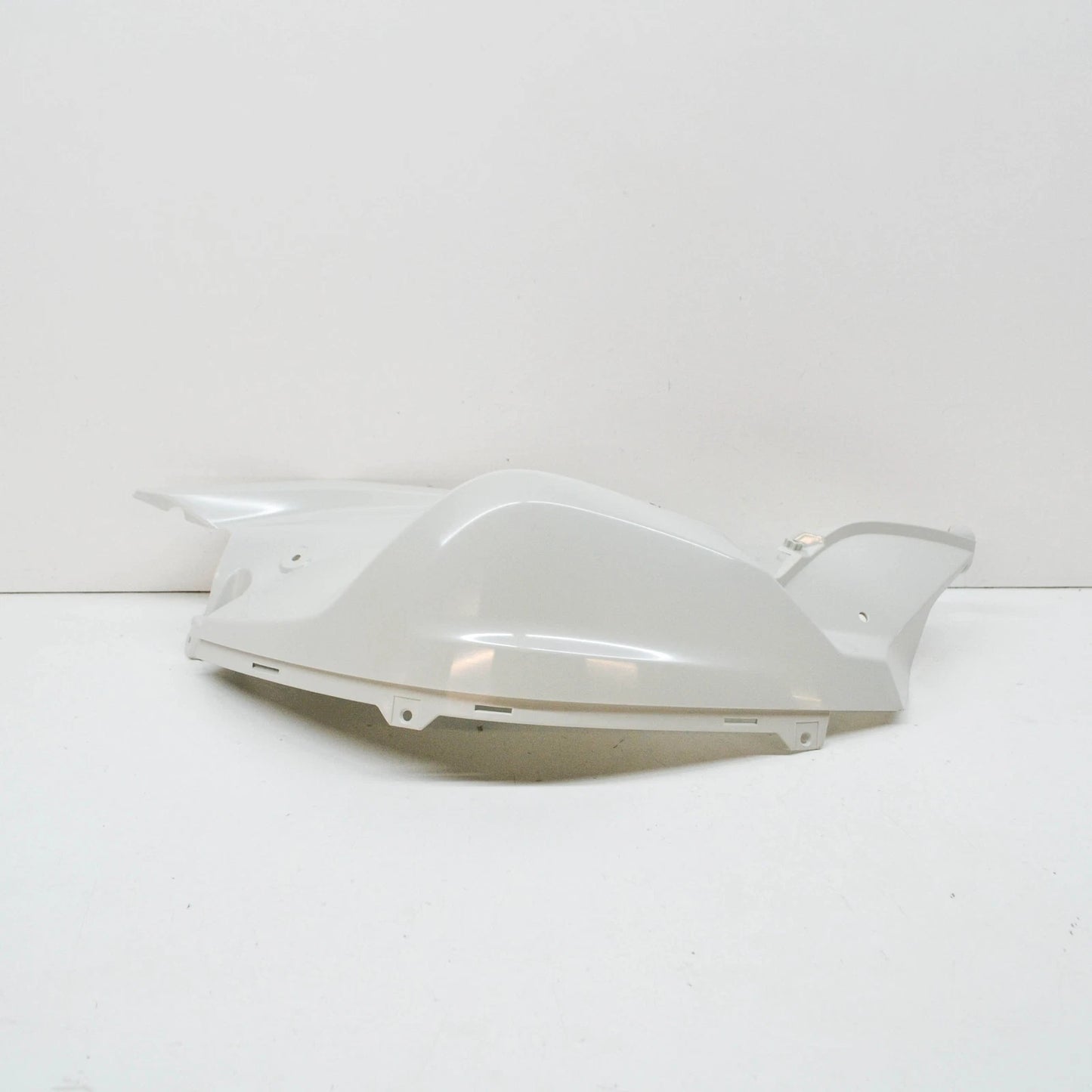 NEW BMW K73 F800 R LEFT TRIM PANEL 46638549809 ORIGINAL