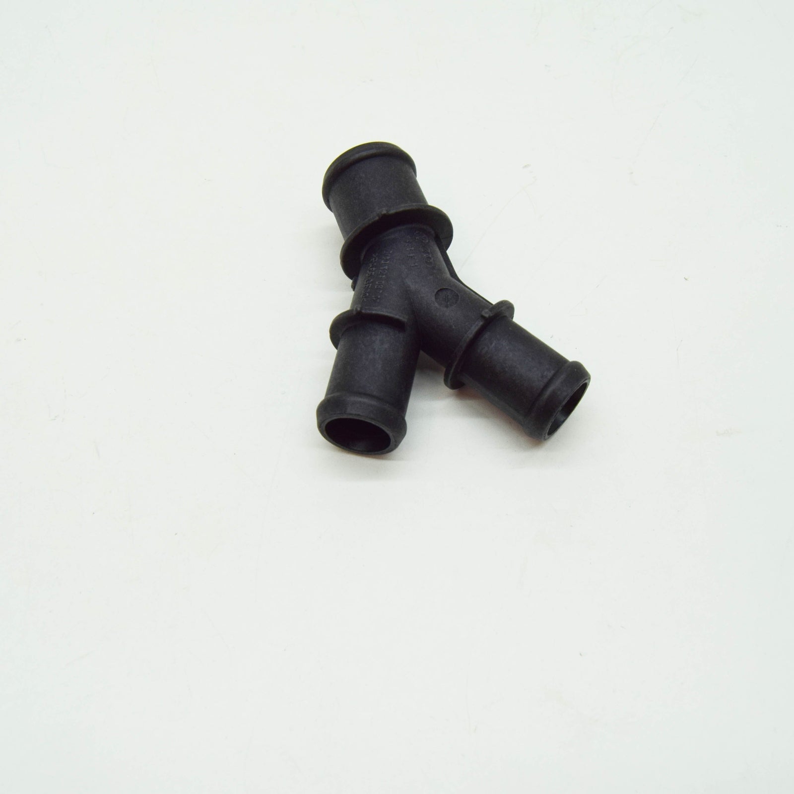 new skoda superb mk3 cooling system t-piece 5q0121087m original