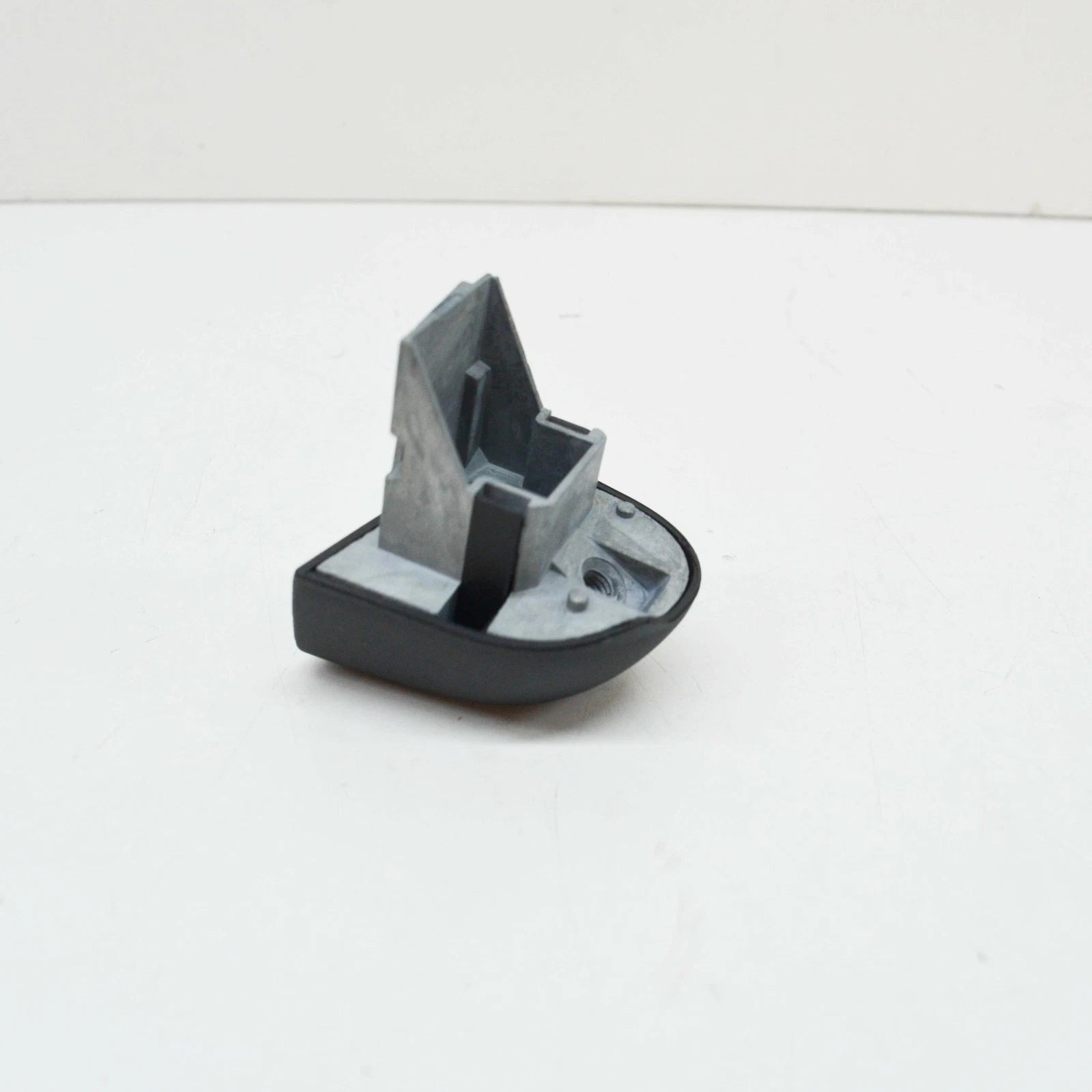 NEW BMW 3 E46 FRONT RIGHT DOOR MECHANISM COVERING 51218216120 8216120 ORIGINAL