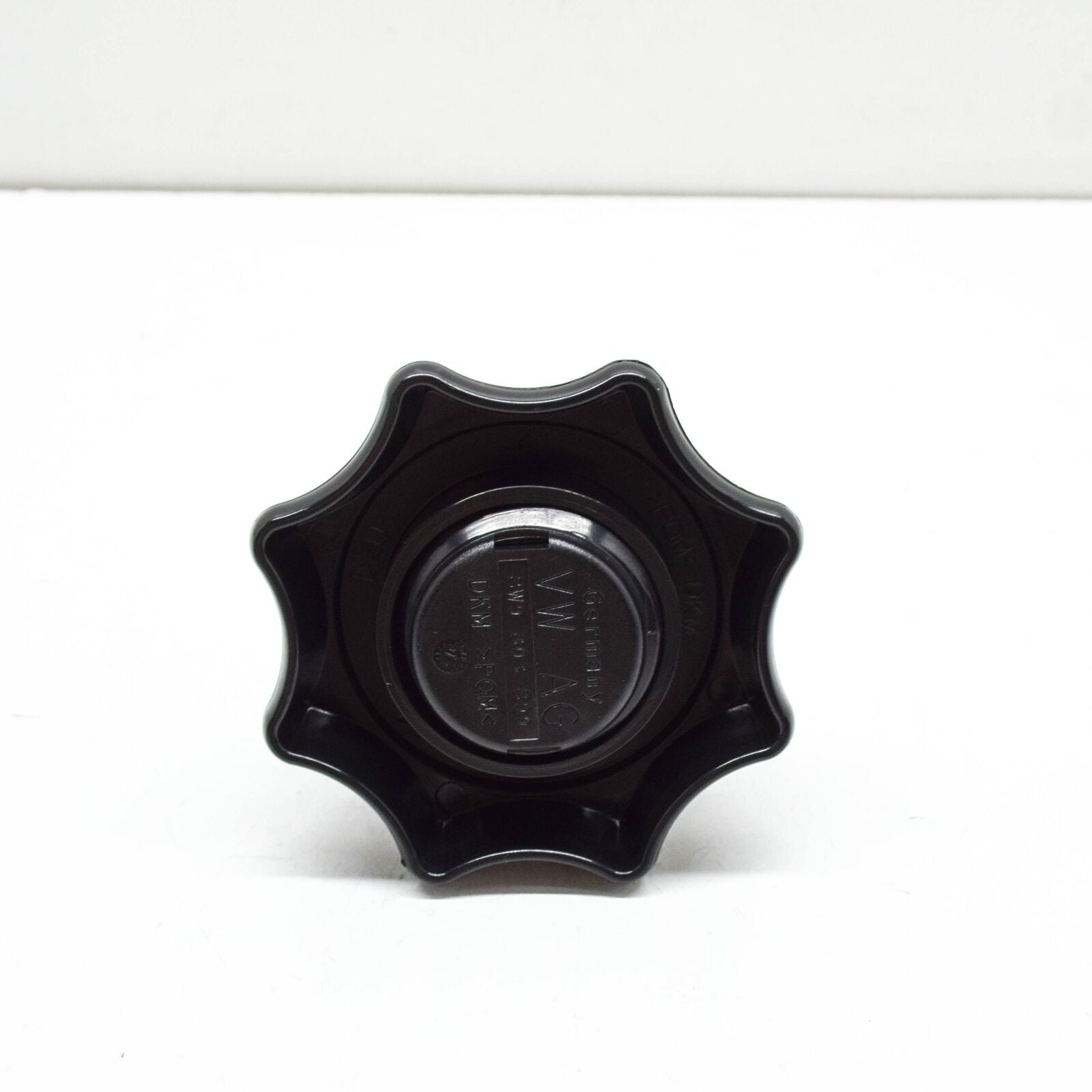 NEW AUDI A4 B9 SPARE WHEEL MOUNTING NUT 8W9803899 ORIGINAL