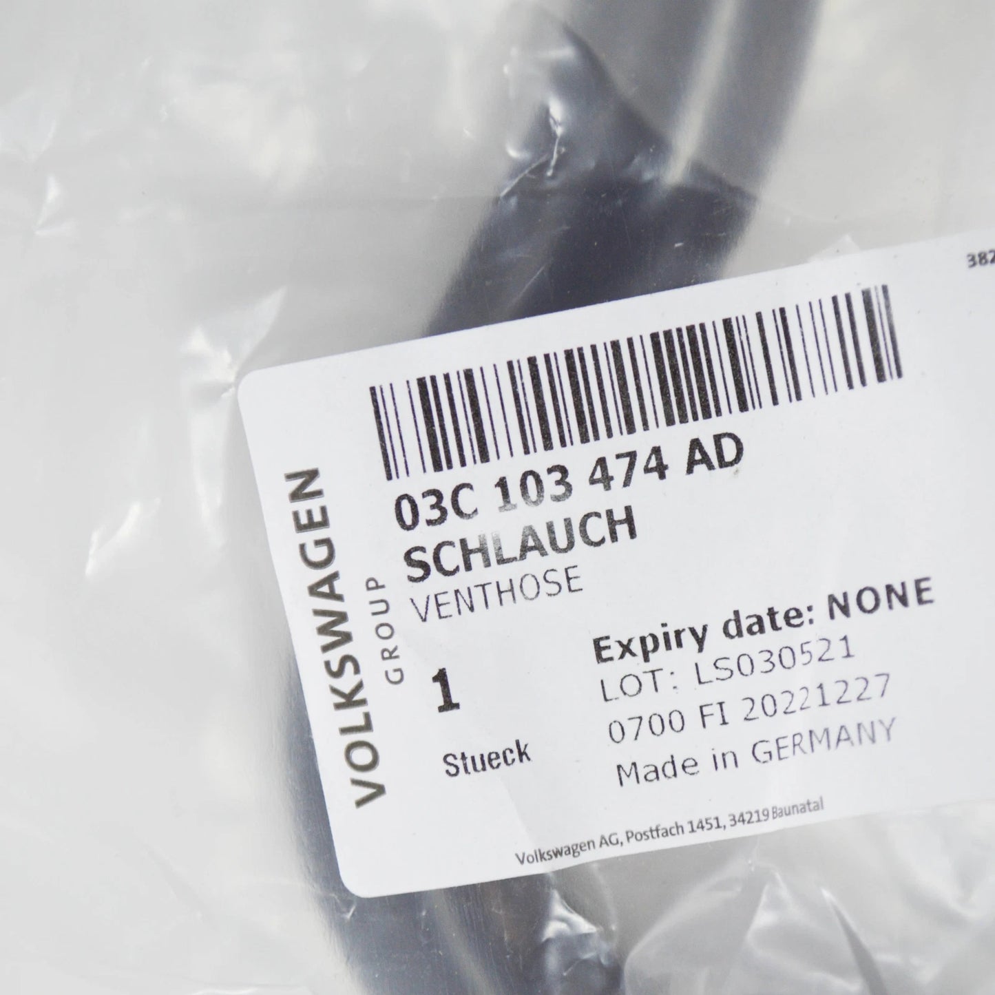 NEW AUDI A1 8X BREATHER VENT HOSE 03C103474AD ORIGINAL