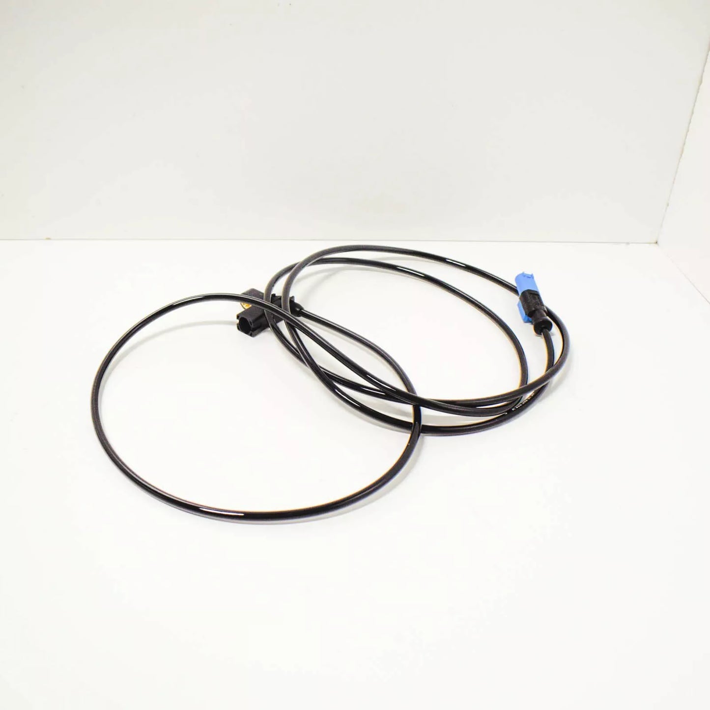 NEW MERCEDES BENZ SPRINTER 906 REAR BRAKE PAD WEAR SENSOR A9065400134