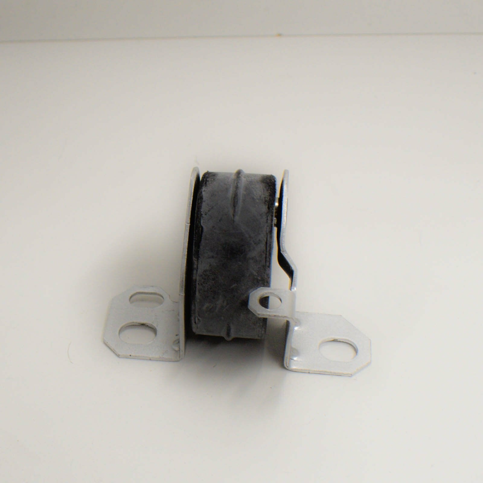 NEW AUDI A1 8X FRONT LEFT EXHAUST BRACKET 8K0253144F ORIGINAL