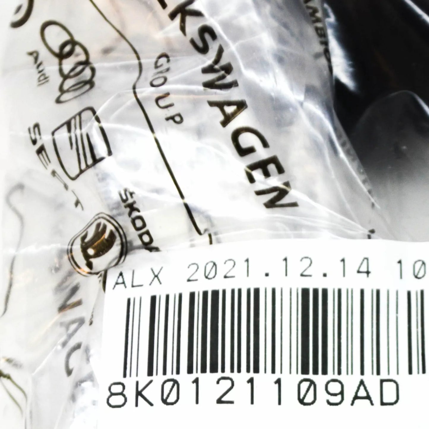 NEW AUDI A4 AVANT B8 LEFT LOWER RADIATOR HOSE 8K0121109AD ORIGINAL