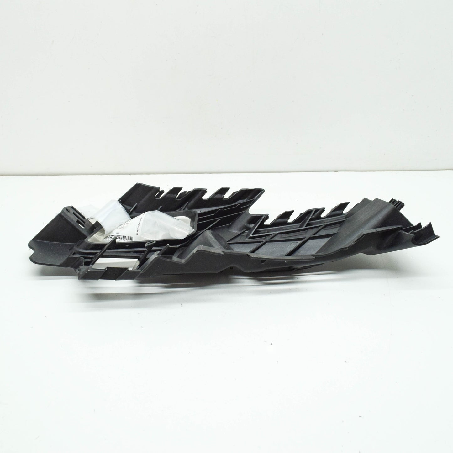 NEW AUDI A3 SPORTBACK 8YA FRONT RIGHT BUMPER BRACKET 8Y0807320A ORIGINAL