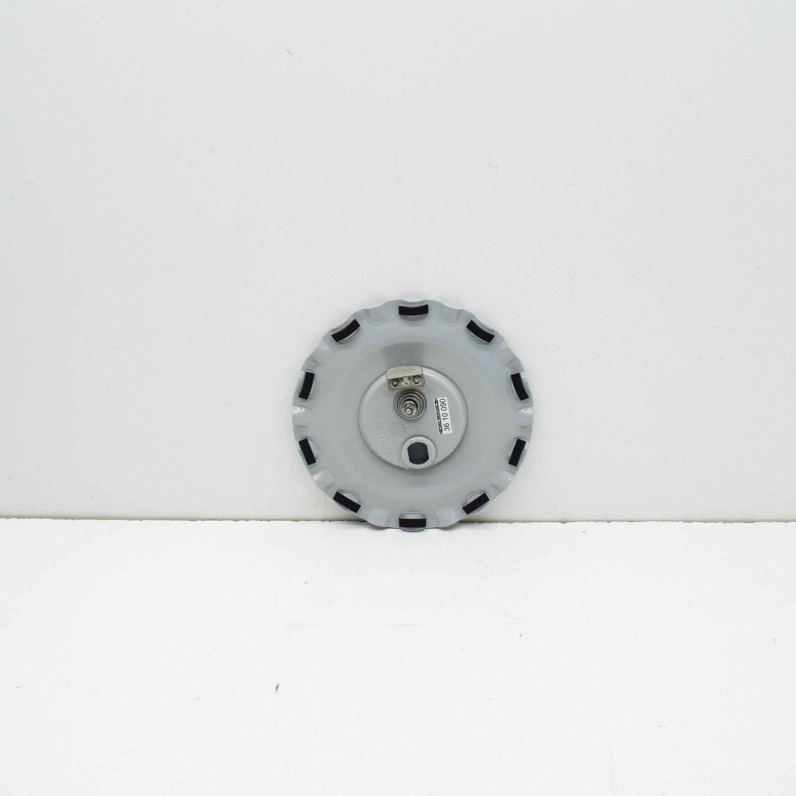 new bmw 6 gran coupe f06 center wheel hub cap cover alpina 36107980127 original