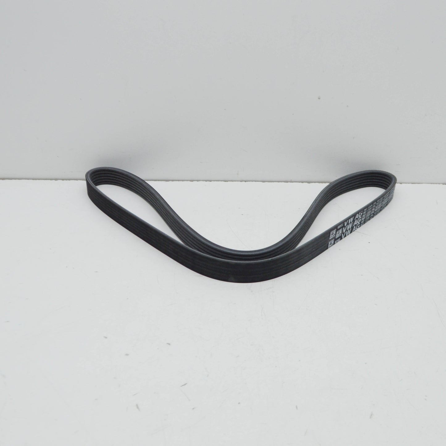 NEW VOLKSWAGEN CRAFTER SY ENGINE V-RIBBED BELT 04L145933 ORIGINAL