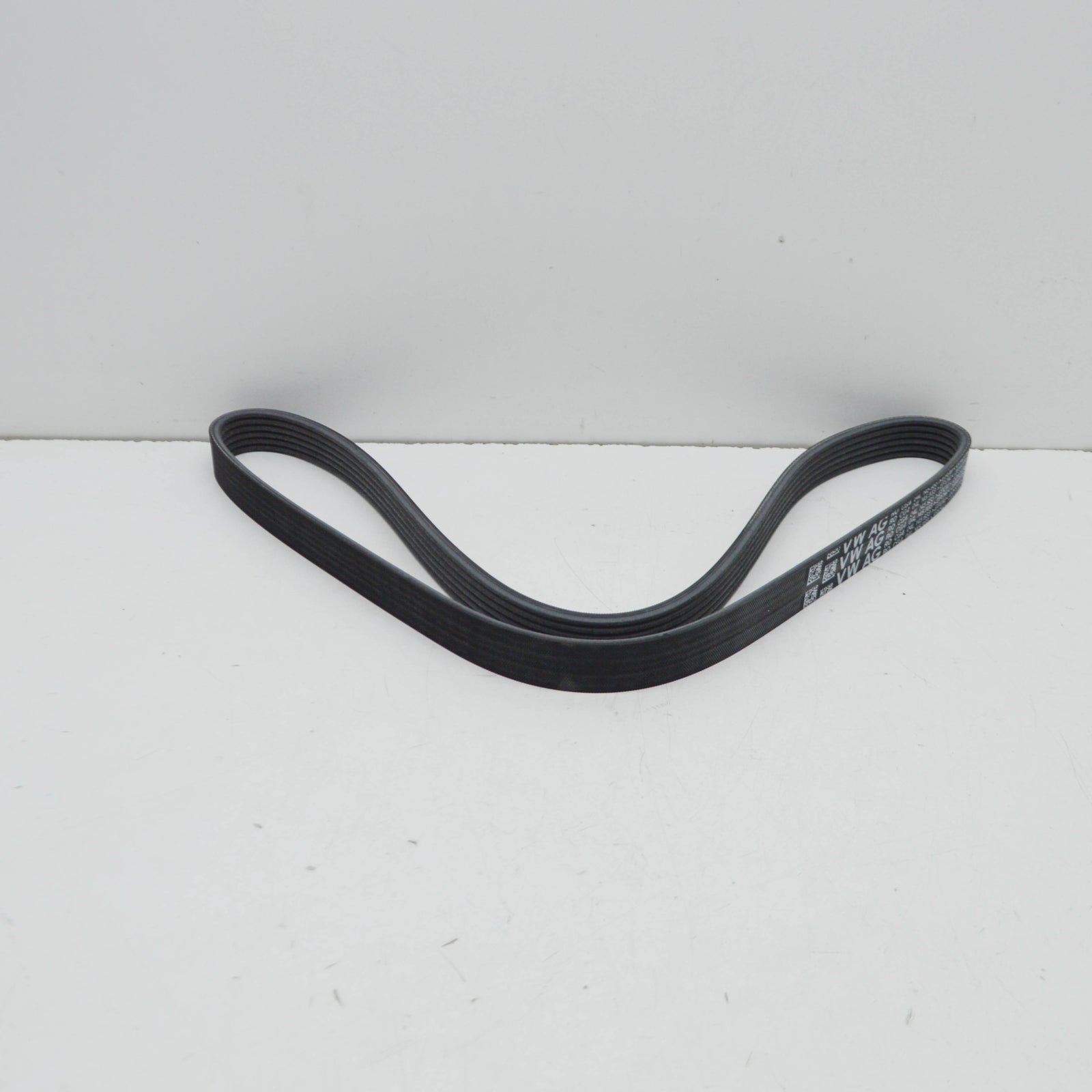 NEW VOLKSWAGEN CRAFTER SY ENGINE V-RIBBED BELT 04L145933 ORIGINAL