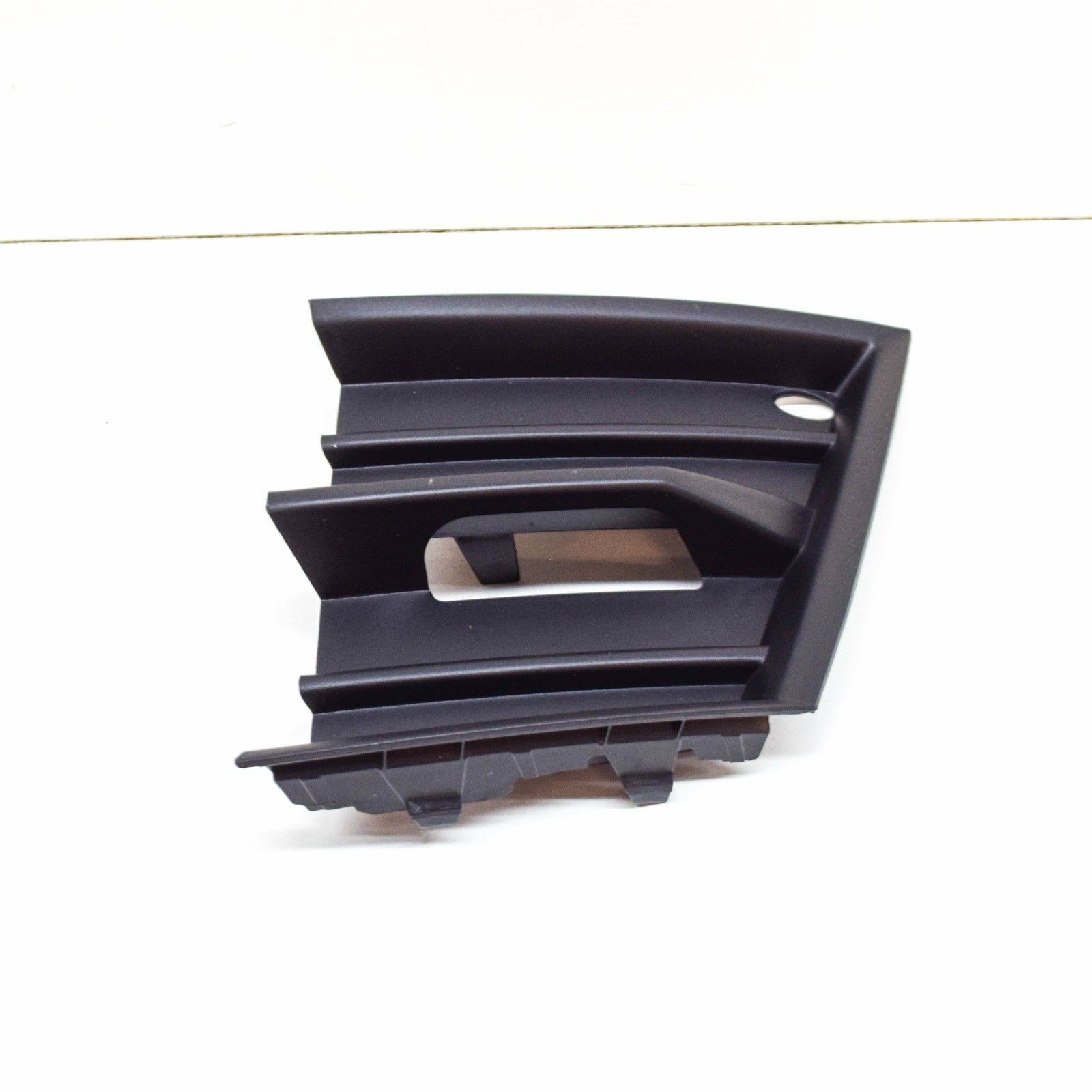 NEW SKODA FABIA MK3 ESTATE NJ FRONT LEFT FOG LIGHT GRILLE TRIM 6V08536659B9