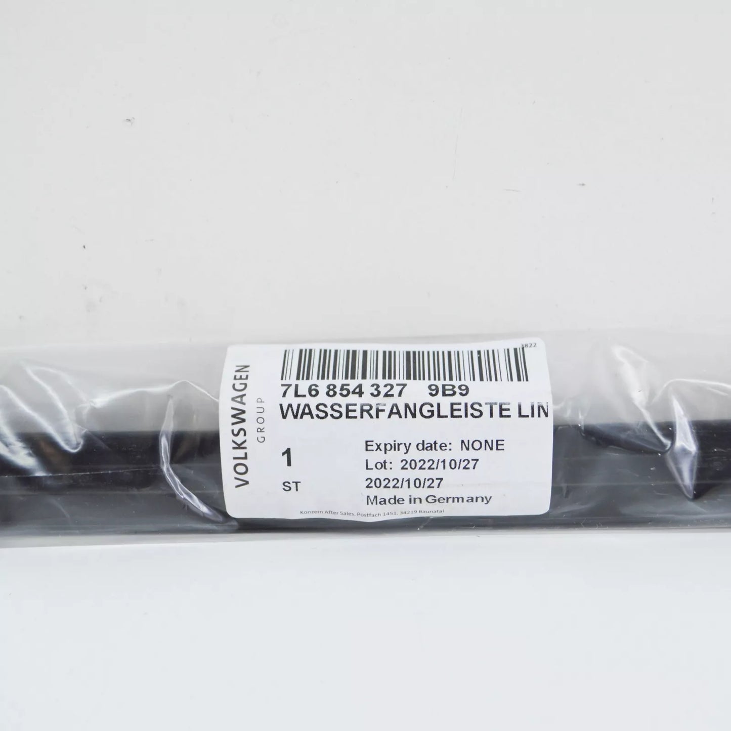 NEW VW TOUAREG 7L FRONT LEFT WINDSHIELD MOLDING 7L68543279B9 ORIGINAL