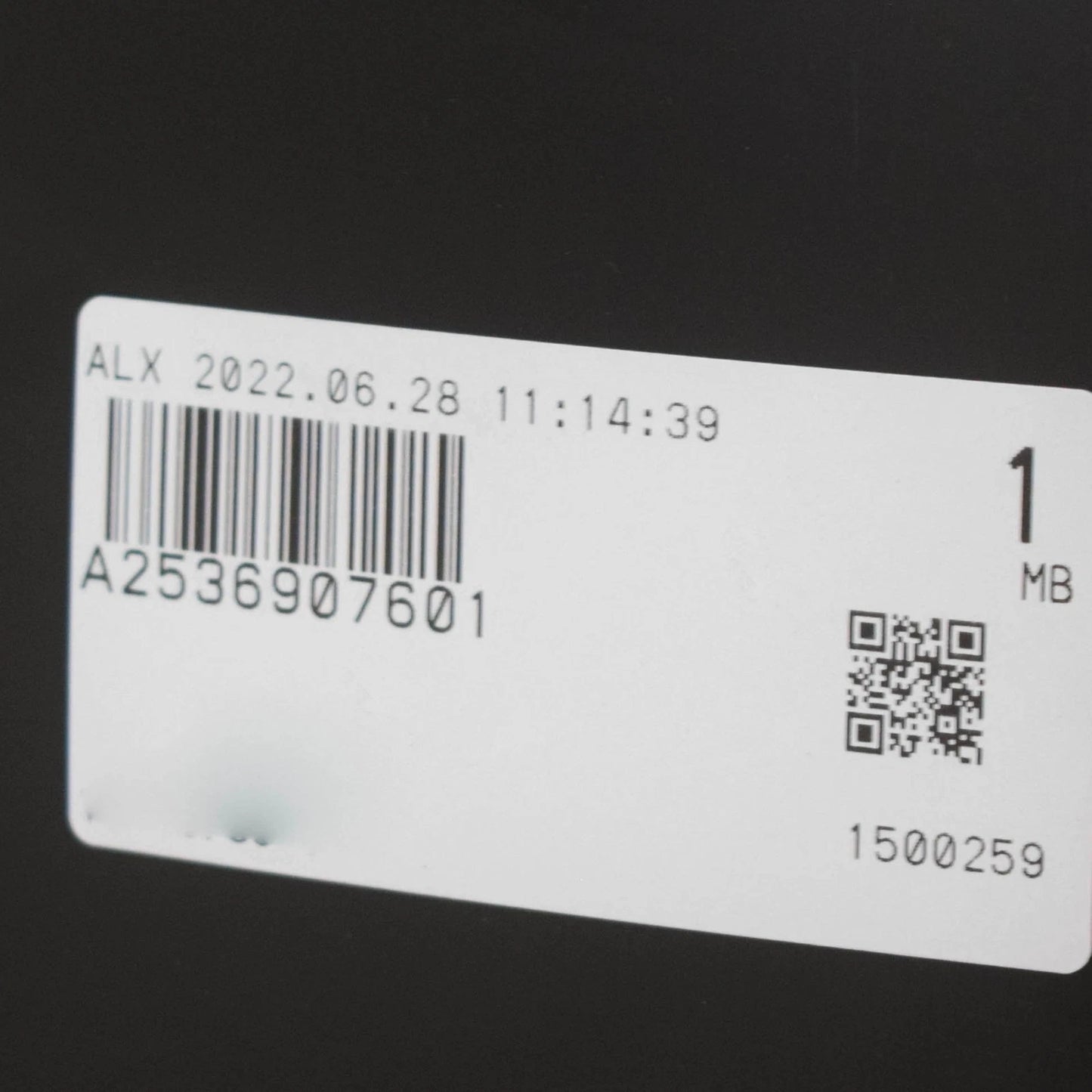 NEW MB GLC X253 FRONT RIGHT FENDER WHEEL HOUSING COVER A2536907601