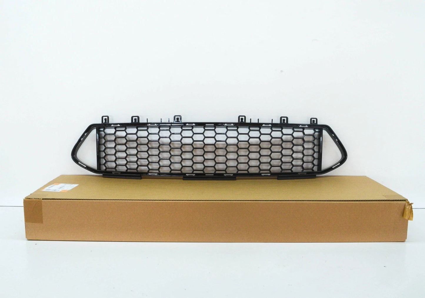 NEW BMW M2 COUPE F87 FRONT BUMPER MIDDLE GRILLE 51118097500 ORIGINAL