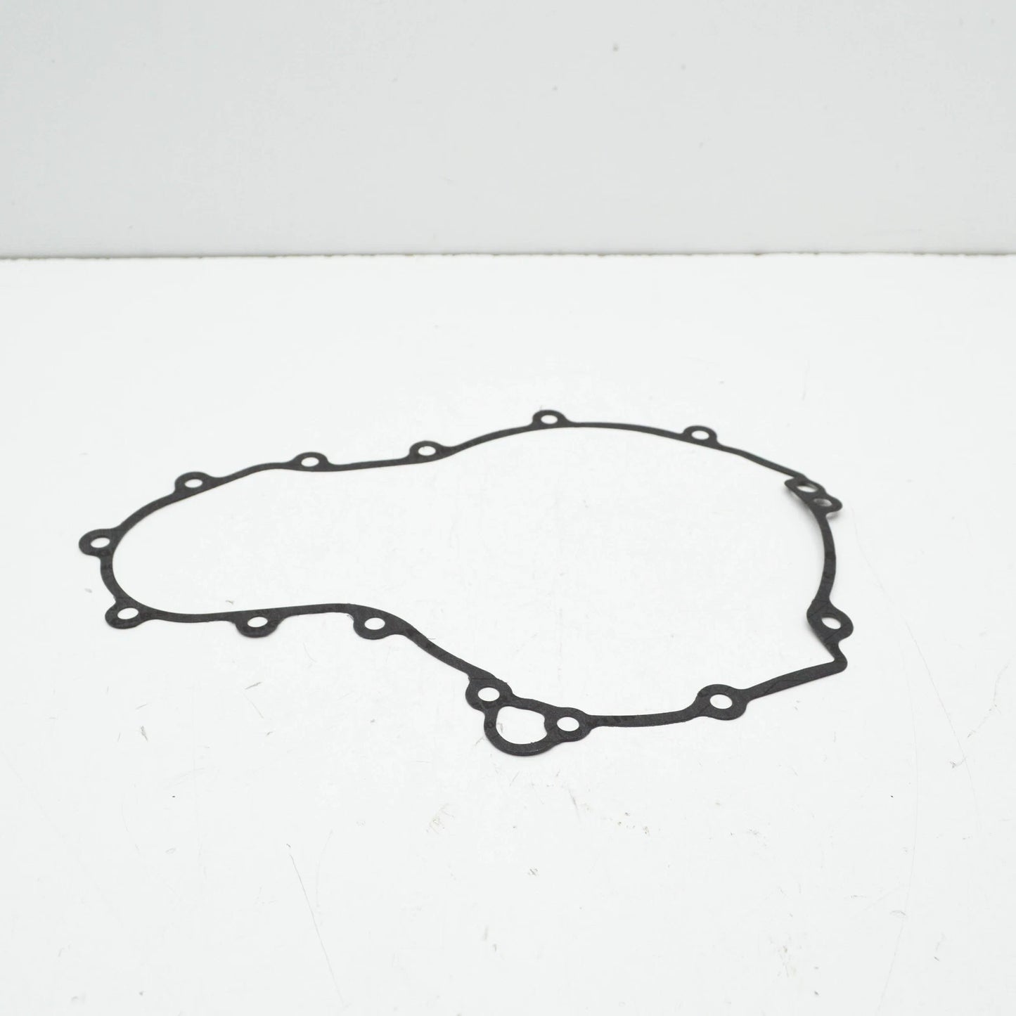 NEW BMW K70 F 700 GS ENGINE GOUSING COVER GASKET RIGHT 11147670688 ORIGINAL