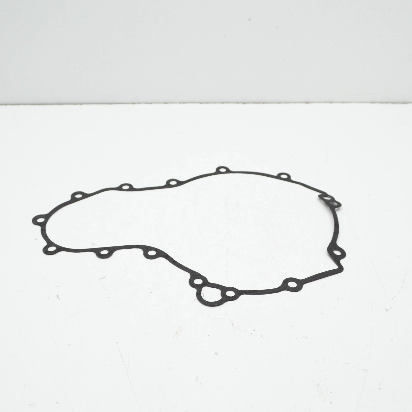 NEW BMW K70 F 700 GS ENGINE GOUSING COVER GASKET RIGHT 11147670688 ORIGINAL