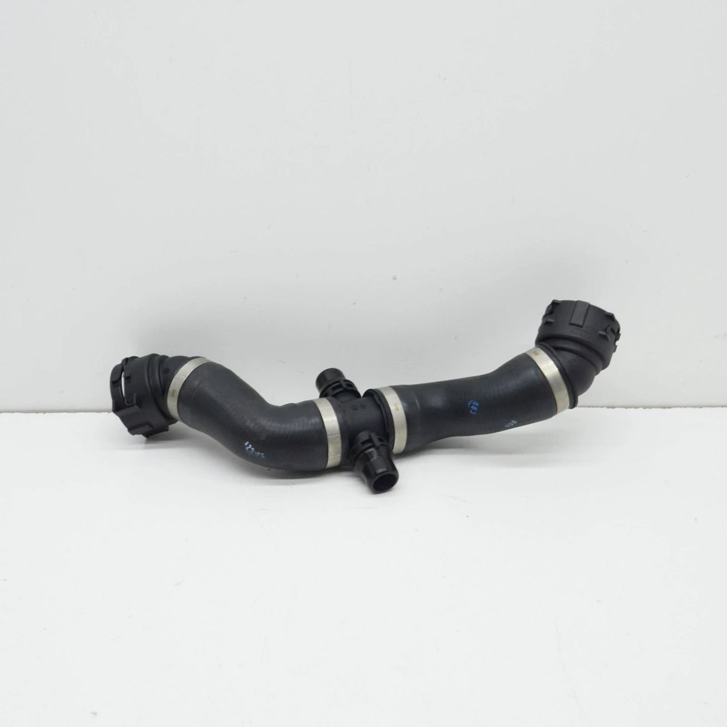 NEW BMW M4 COUPE G82 RIGHT WATER COOLANT RADIATOR HOSE 17128096423 ORIGINAL