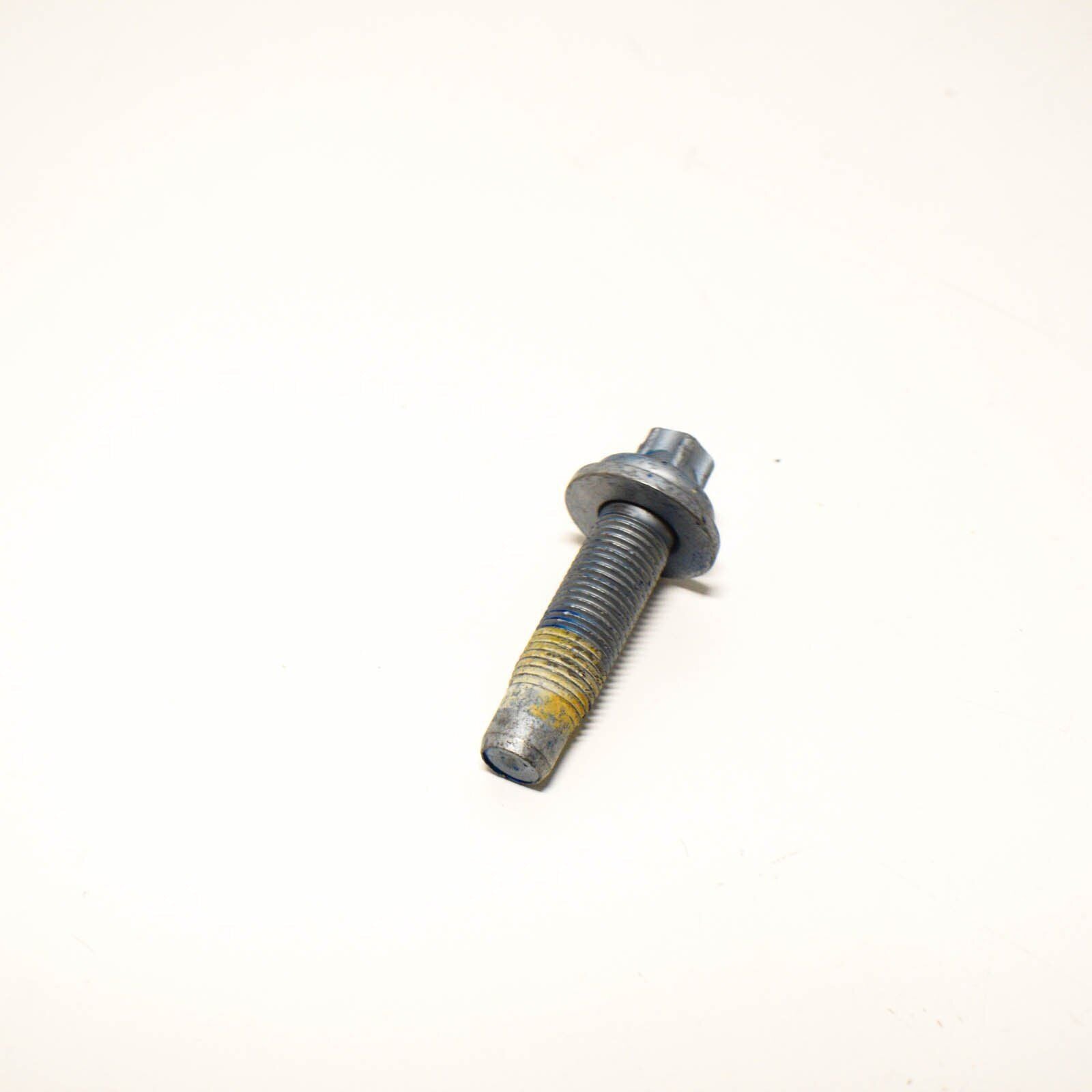 NEW MB E W212 FRONT FRAME INTEGRAL SUPPORT THREAD SCREW A0009907311 ORIGINAL